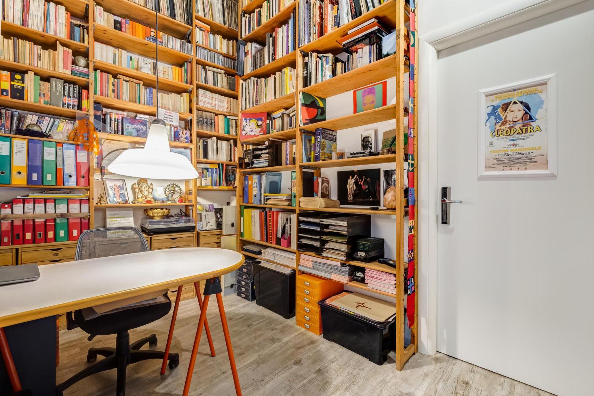 Trevi Art Guest house