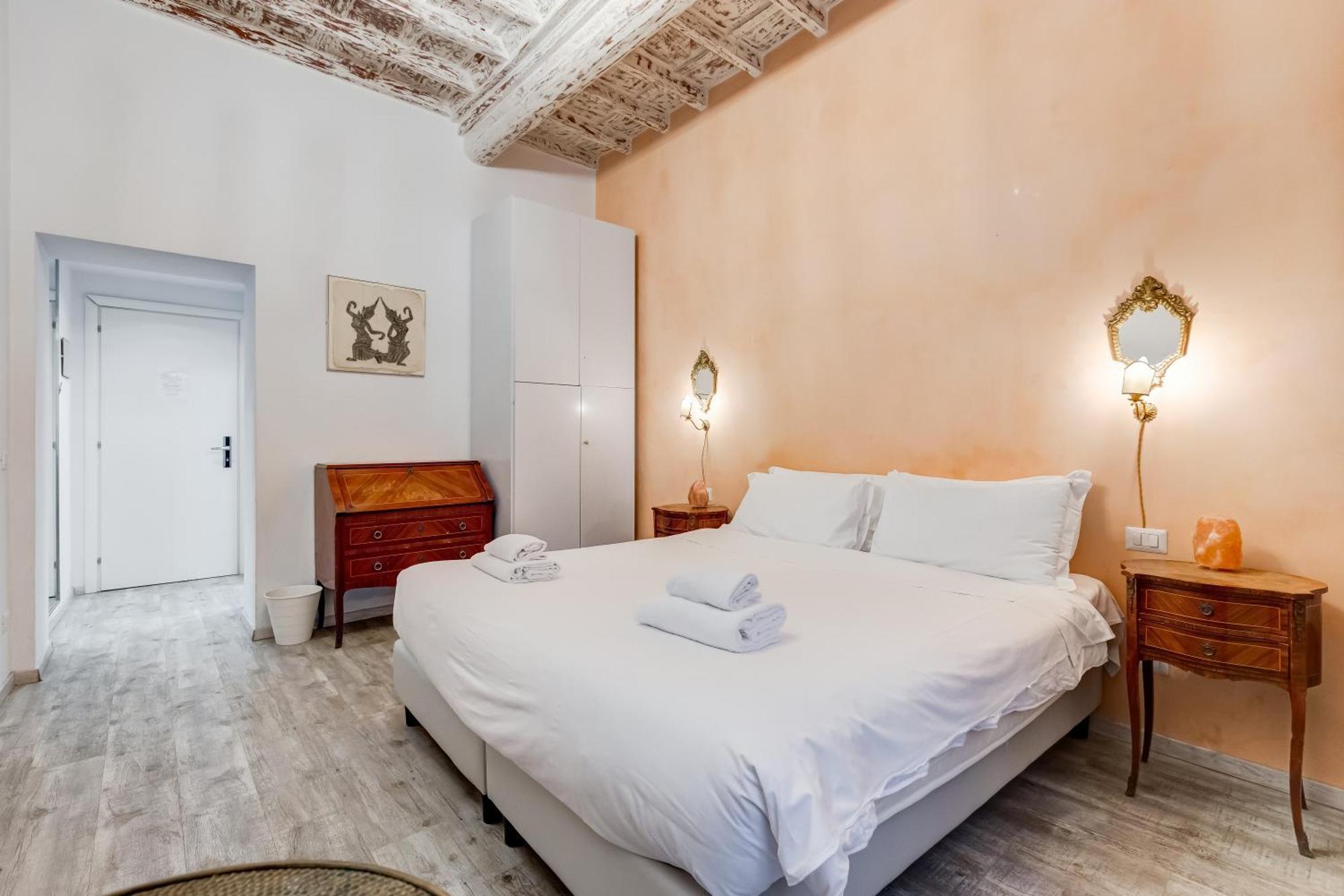 Trevi Art Guest house