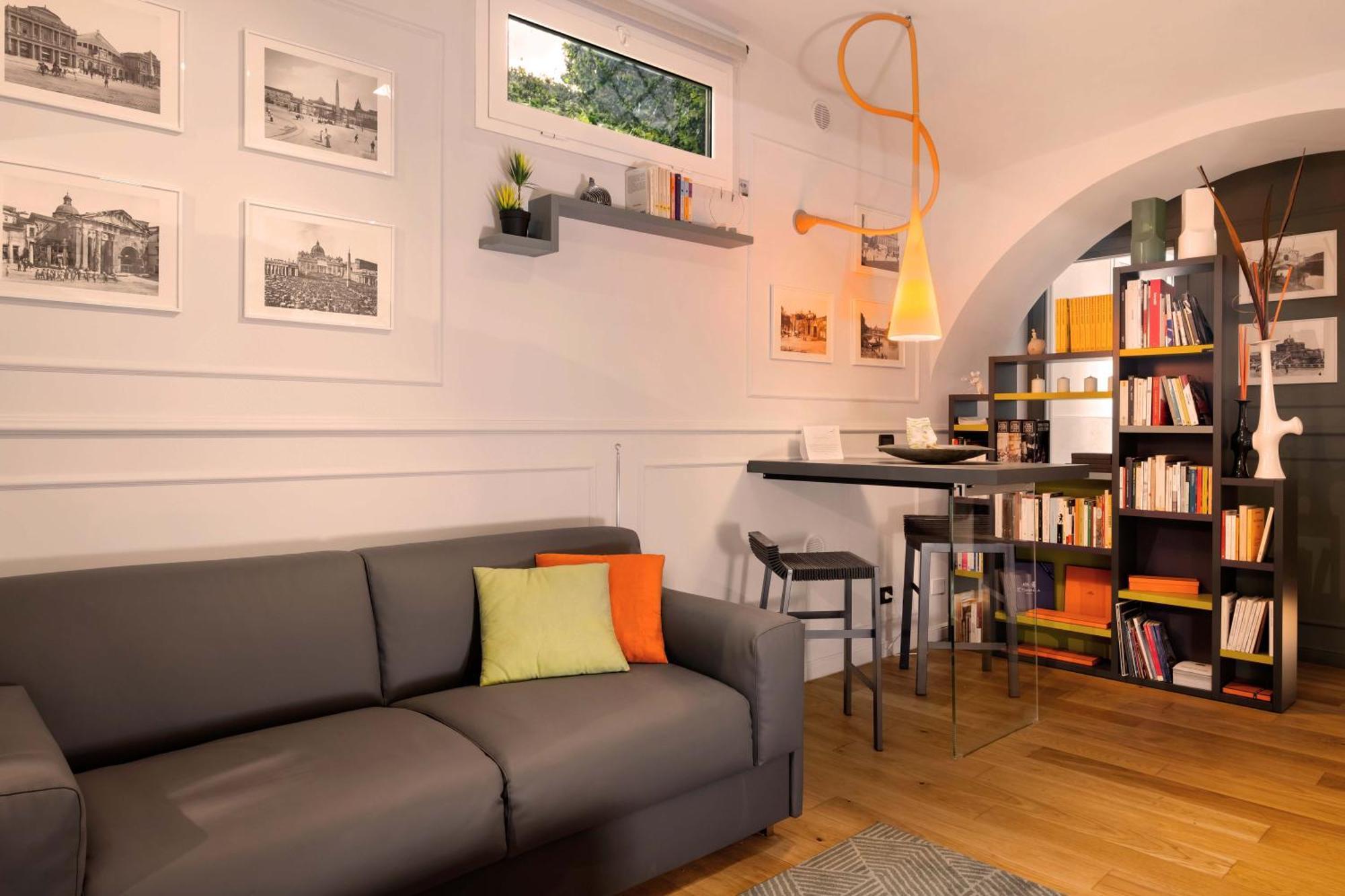 Lata Rana Colosseum Luxury Loft Apartment