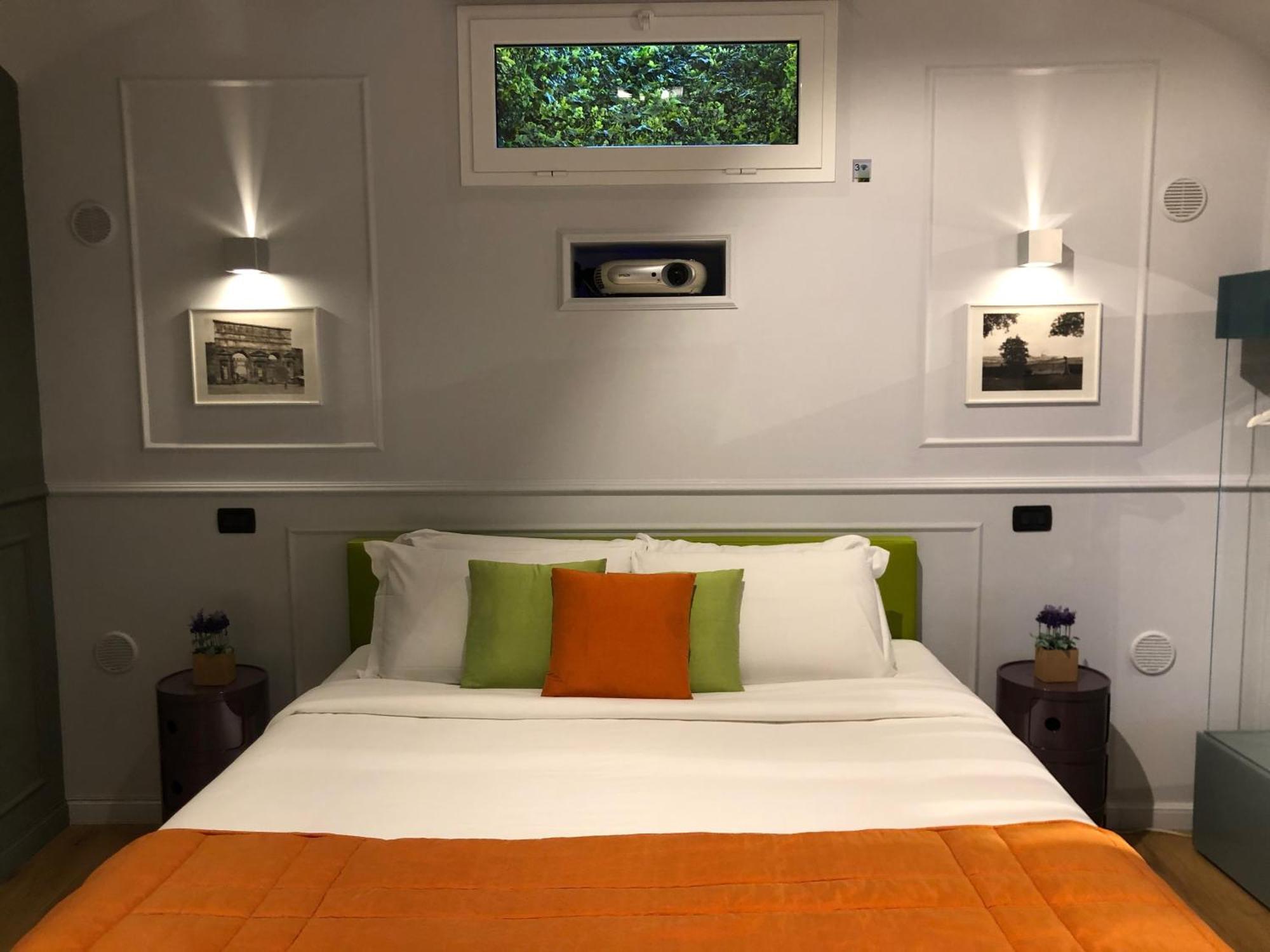 Lata Rana Colosseum Luxury Loft Rome