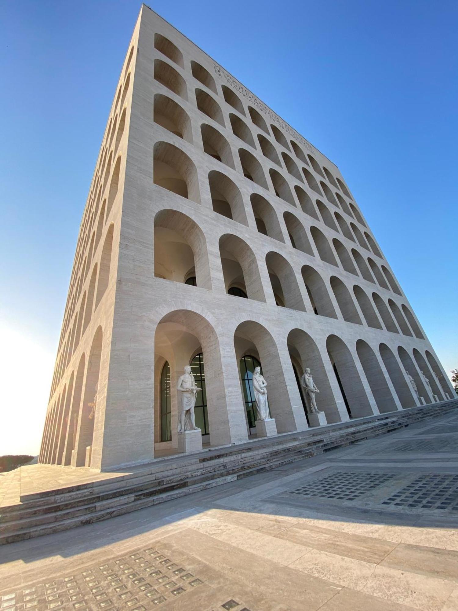 The House Of Sunsets Roma