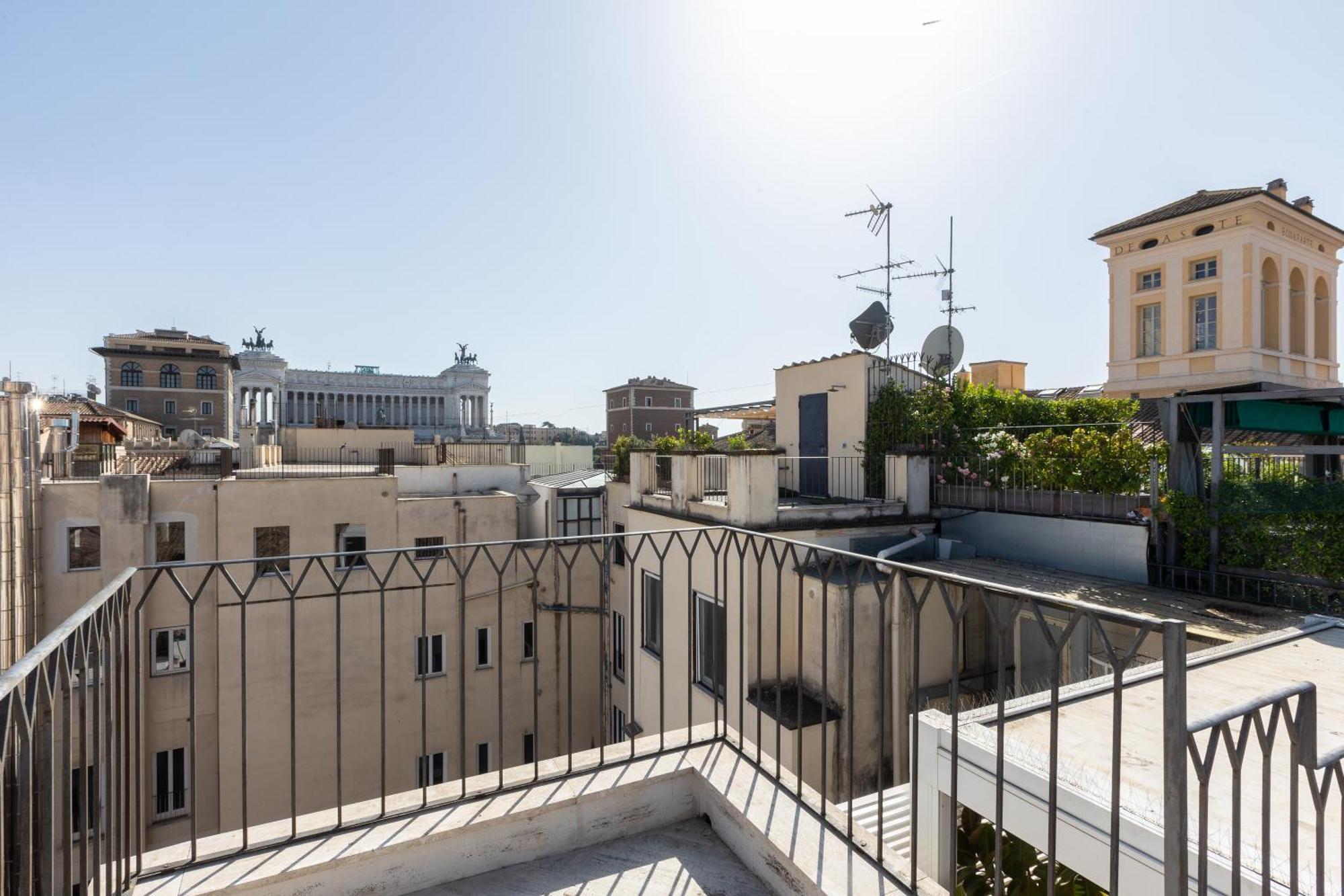 Amazing Piazza Venezia With Jacuzzi And Terrace *