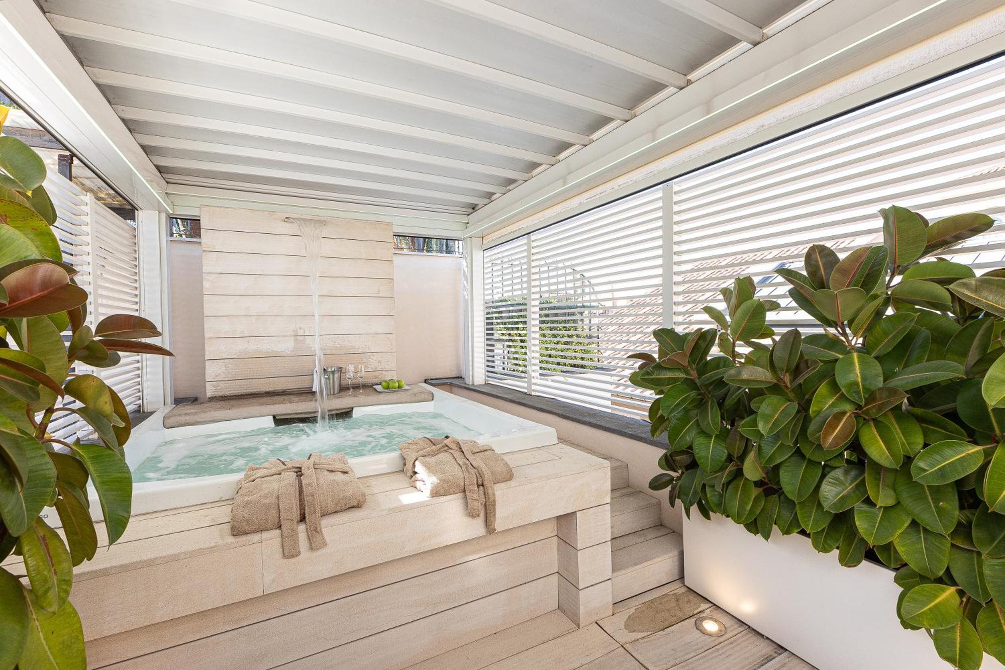 Amazing Piazza Venezia With Jacuzzi And Terrace Apartment *