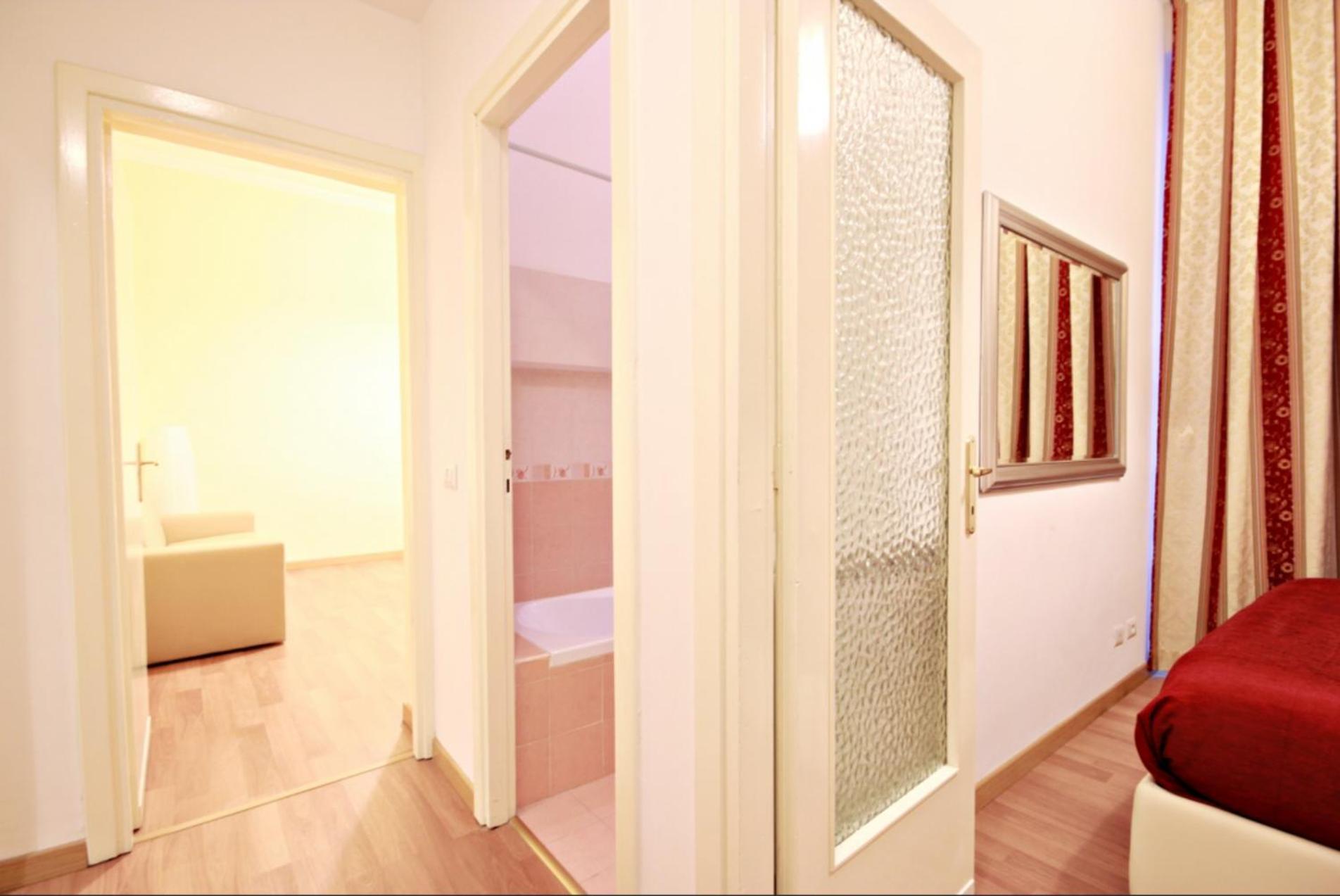 Colosseum - Big And Comfortable Apartment Rome