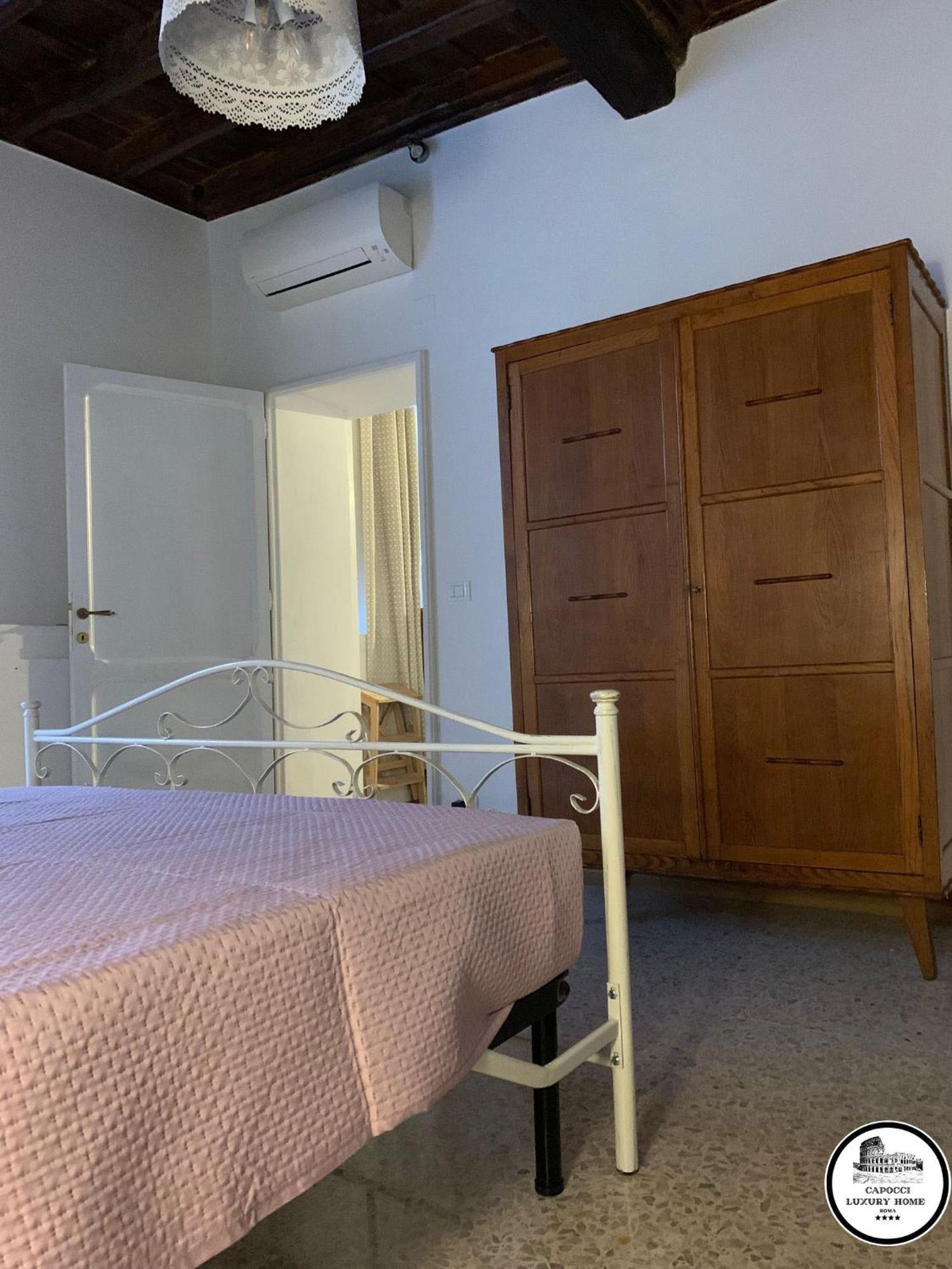 Capocci Luxury Apartment *