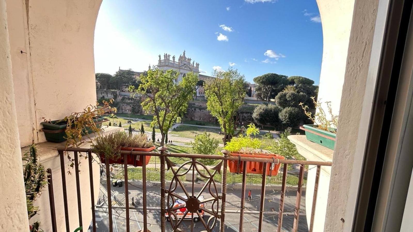 Appartement Large And Bright Amazing View Basilica San Giovanni In Laterano *