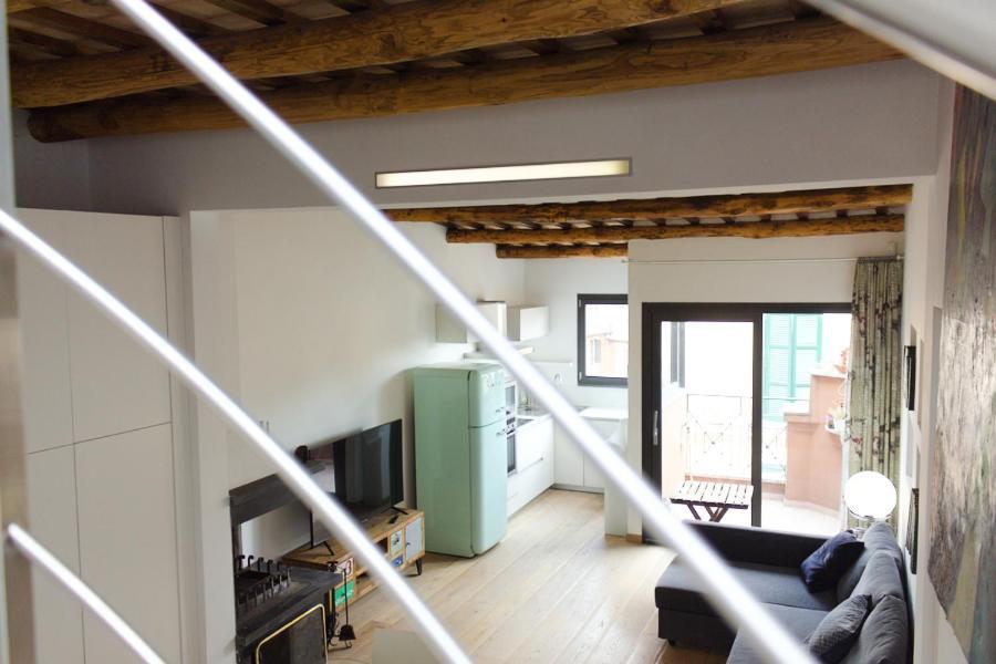 Stylish Penthouse With Terrace In Trastevere