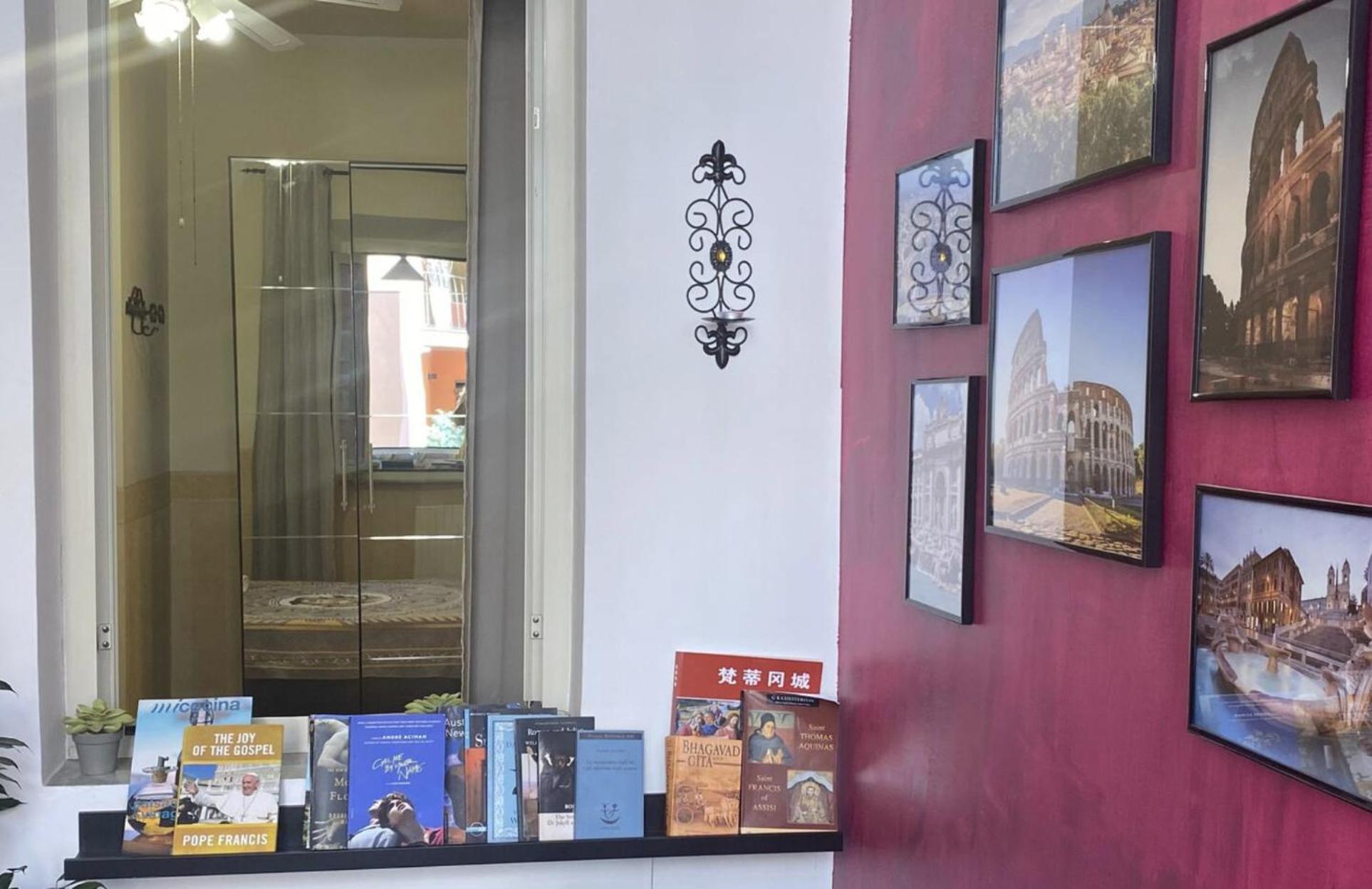 Domus Annia Guest House, The Amazing Colosseum Apartment Rome