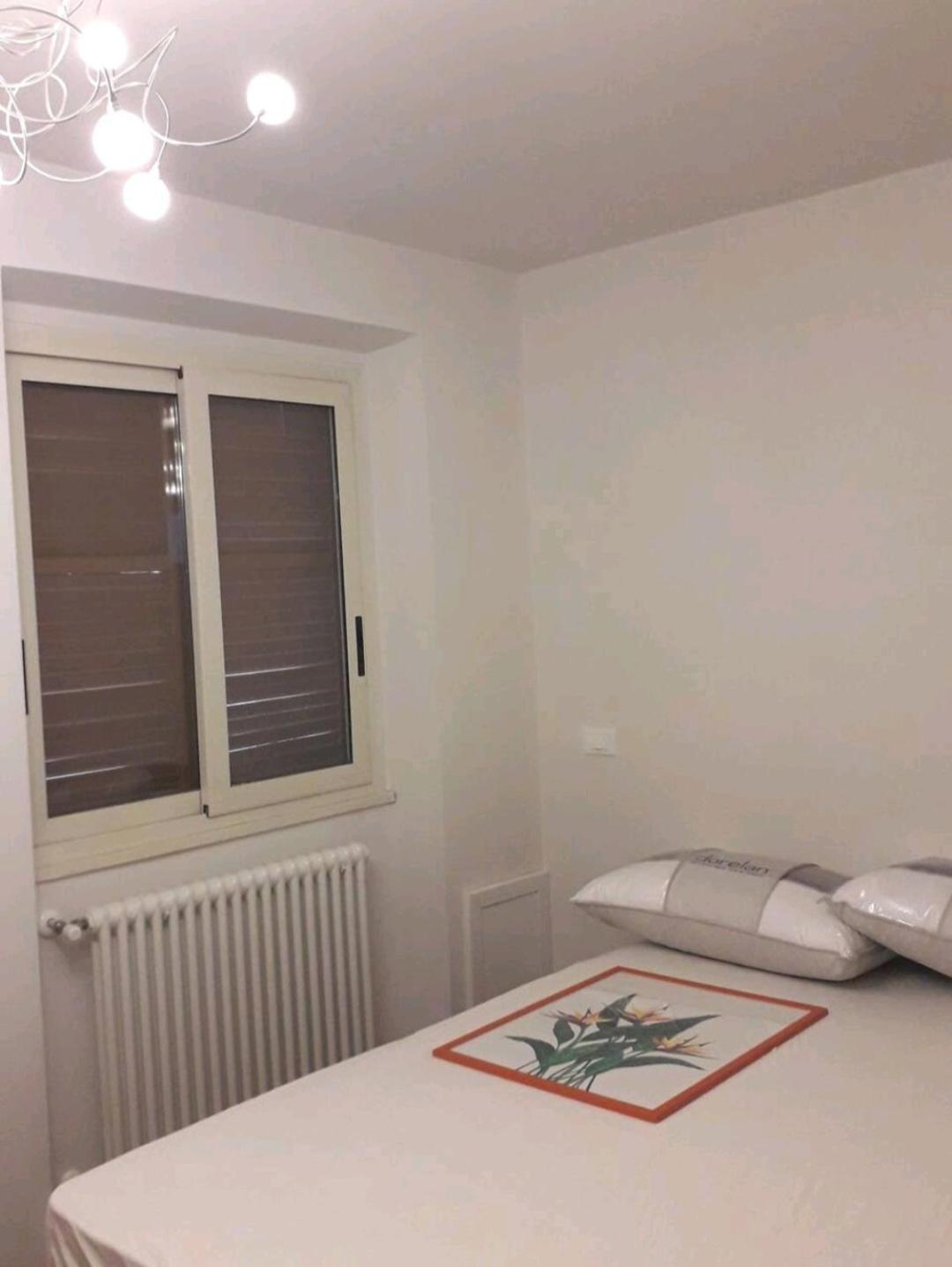 Stanza In Superattico, Terrazzato, Luminoso, Accogliente, Bagno Privato Homestay *
