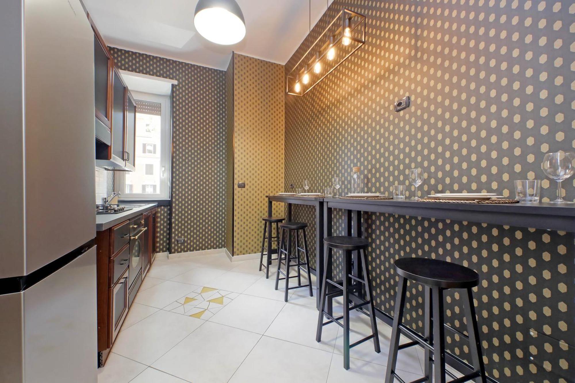 Apartment Charme E Style: Splendid With 2 Bedrooms Rome