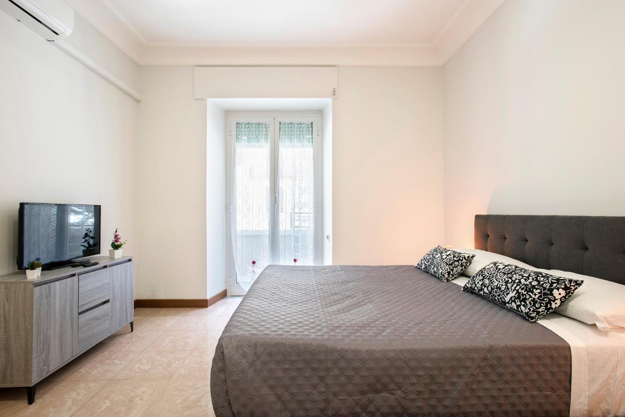 Appia Luxe - A Poche Fermate Del Centro Roma