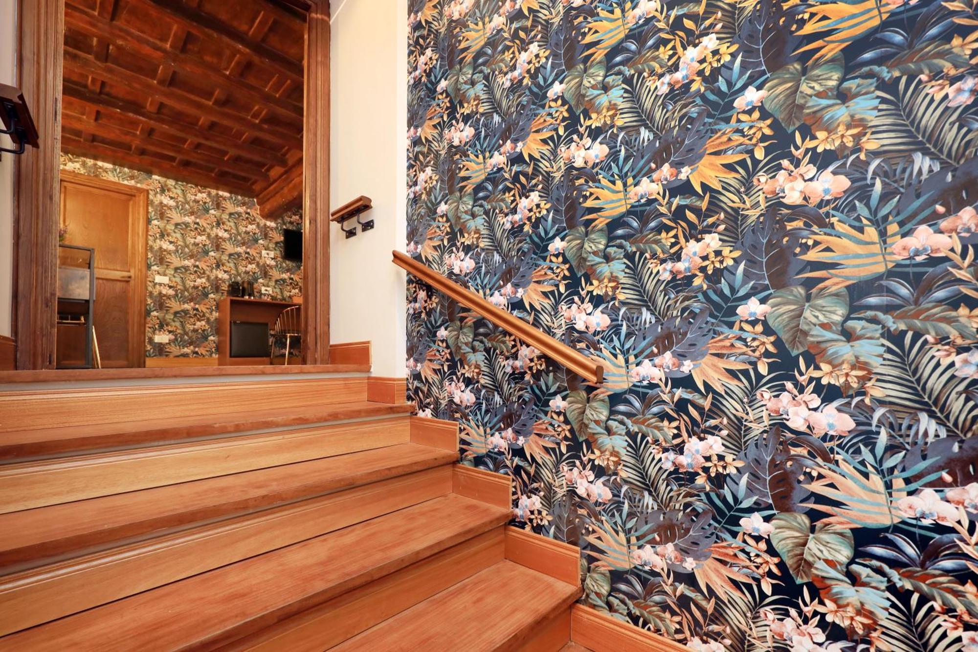 Golden Pantheon Guest house *