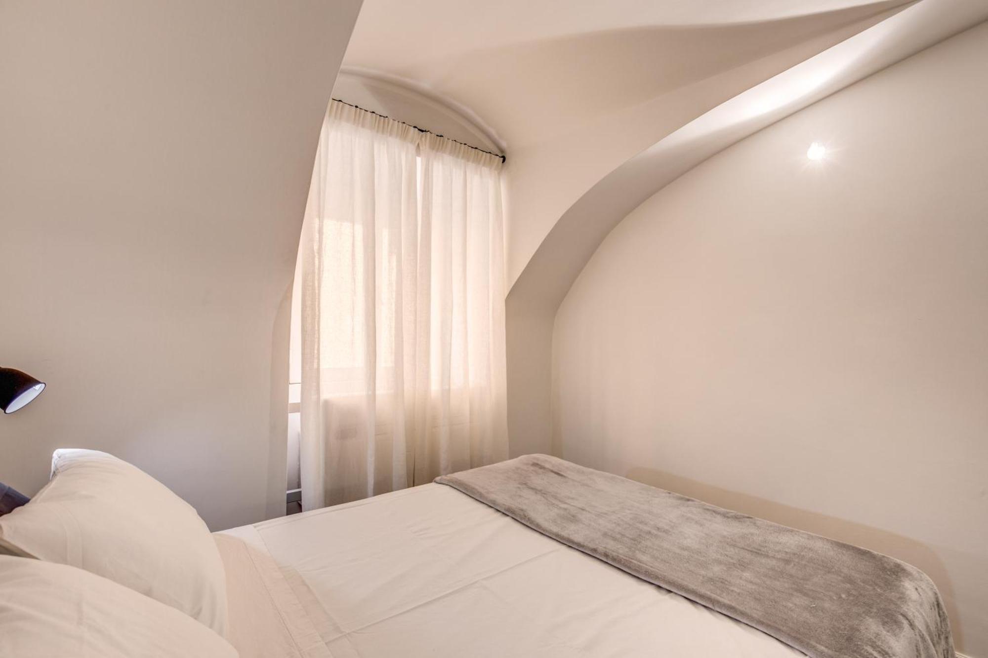 Cozy Flat In Front Of Fori Imperiali Rome