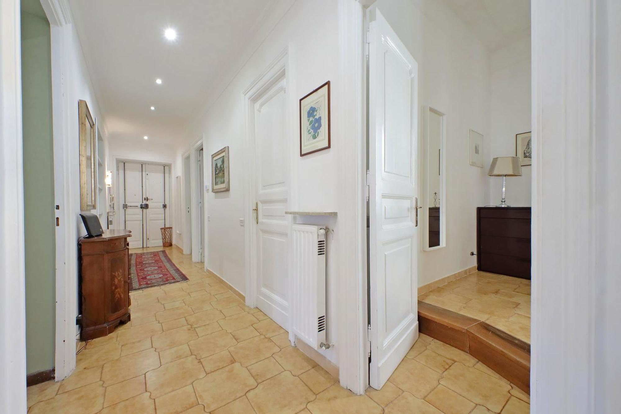 Apartment Luxury Vatican White House