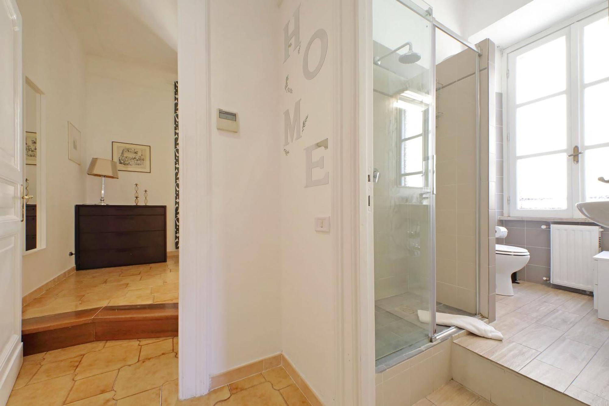Luxury Vatican White House Apartment Rome