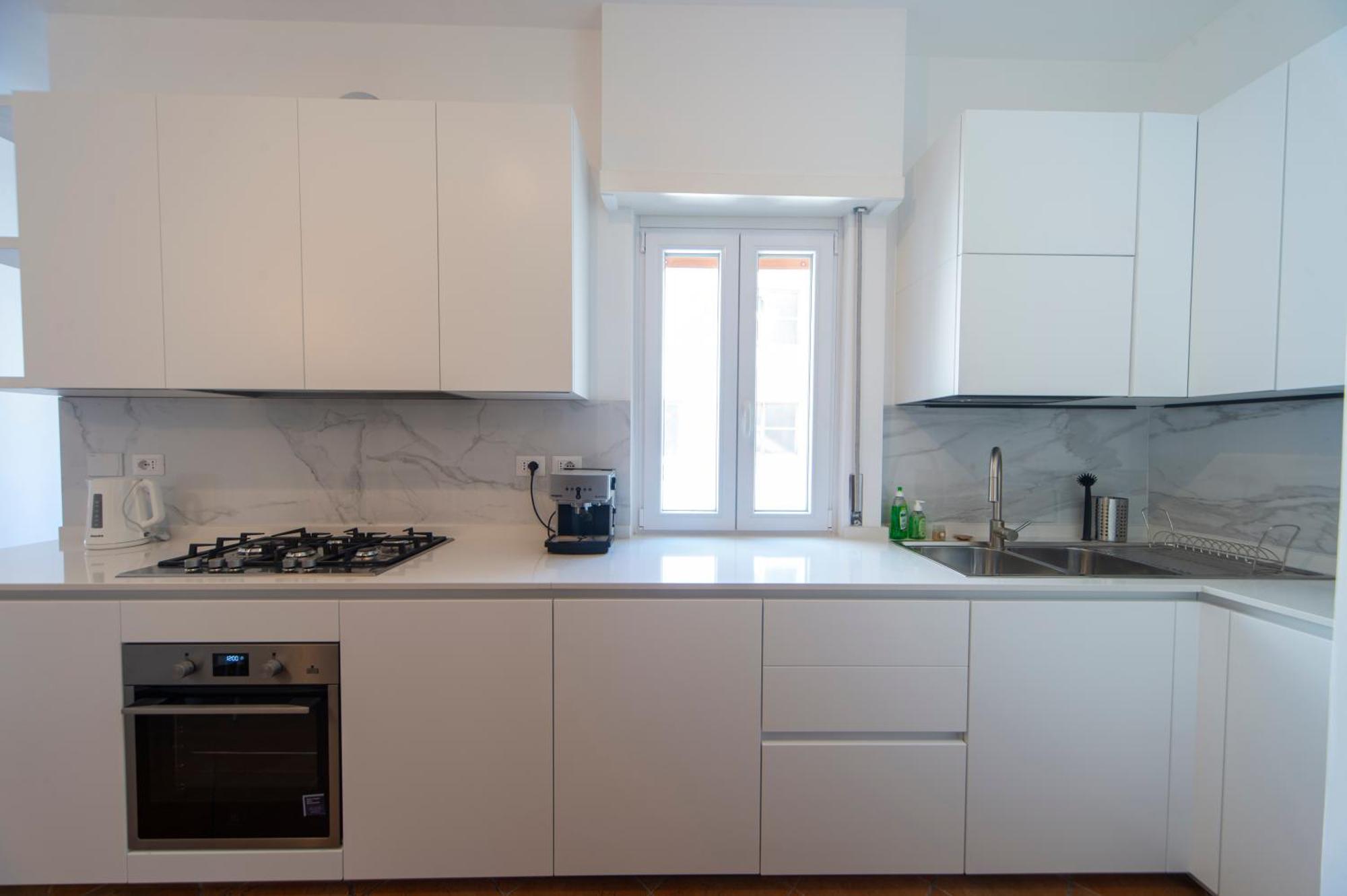 Cardinal Mistrangelo - Next To The Metro Station, Large And Comfortable Penthouse With Terrace * Rome