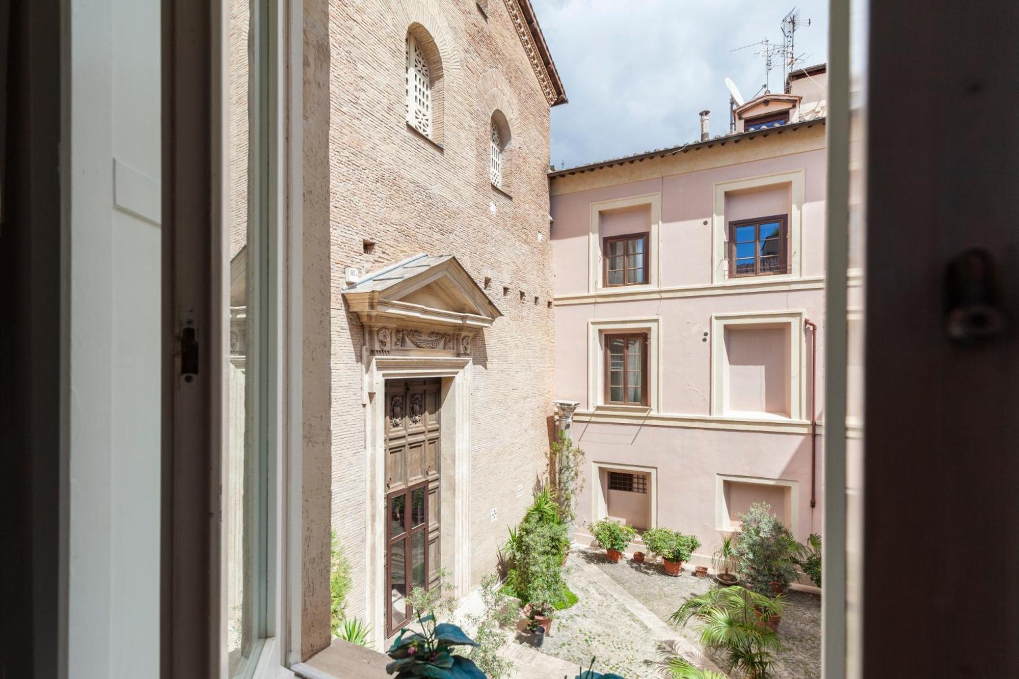 Colosseo Historic Appartement