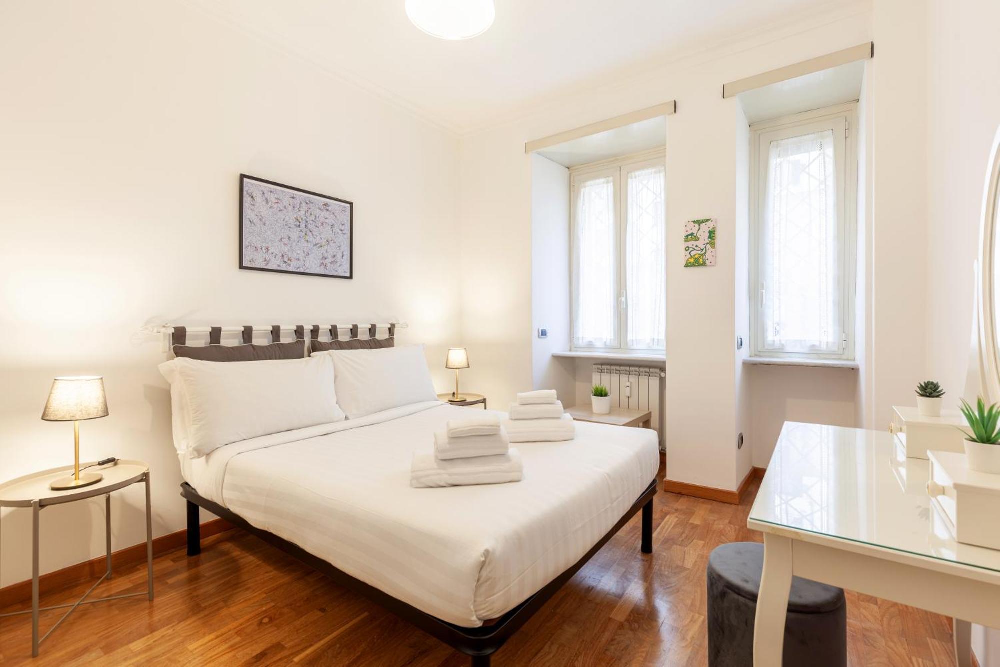 Hostly-wood And Colors Midtown-just 7min To Colosseum Appartement Rome