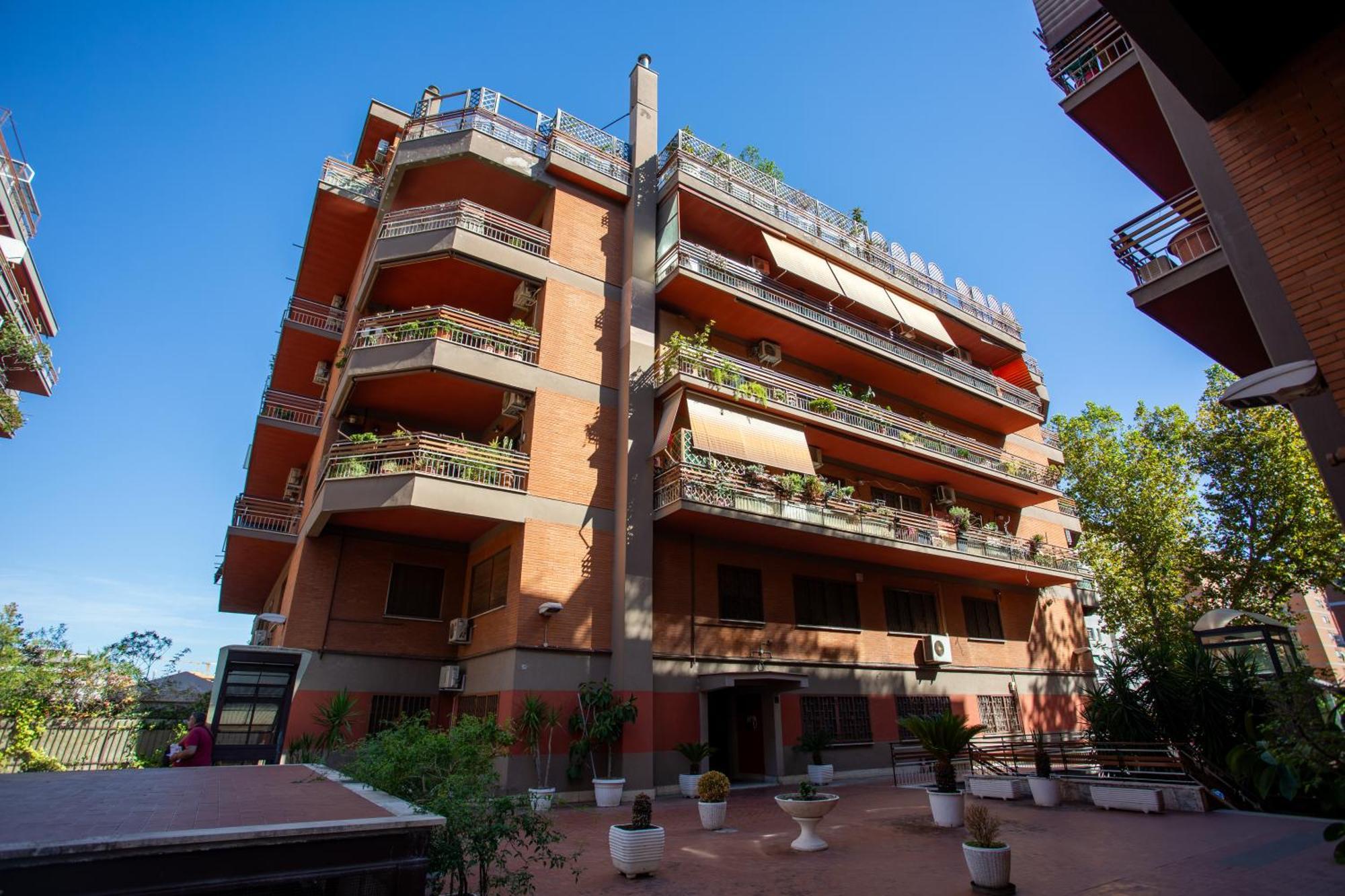 Homestay Stanza Comoda E Silenziosa Con Bagno Privato E Area Lavoro E Relax Rome