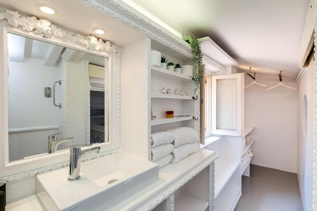 Apartment Condotti Rome