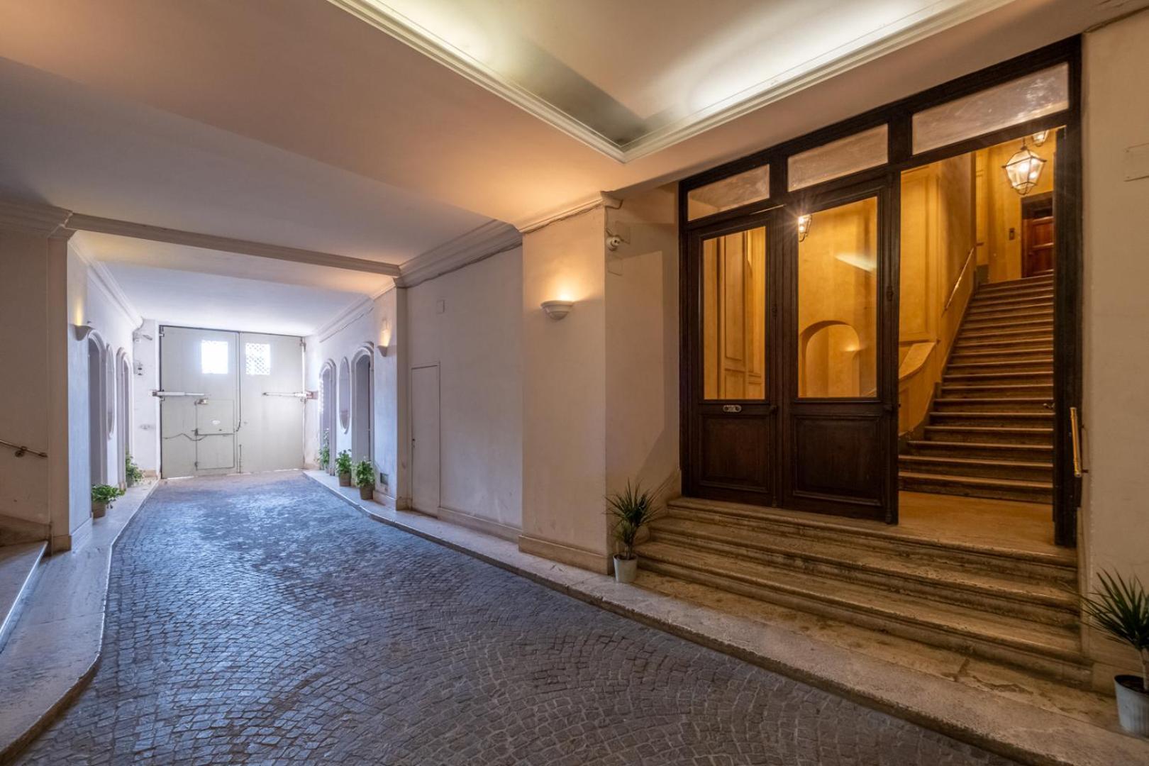 Elegant And Luxury @altare Della Patria *