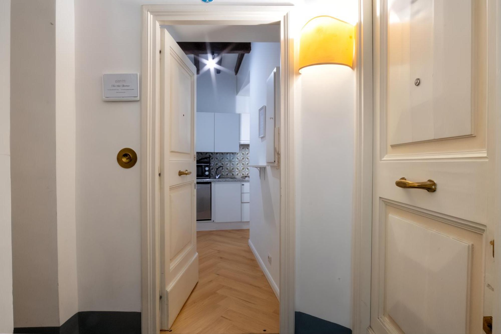 Apartamento Elegantis Trevi - Just 50m From Trevi Fountain