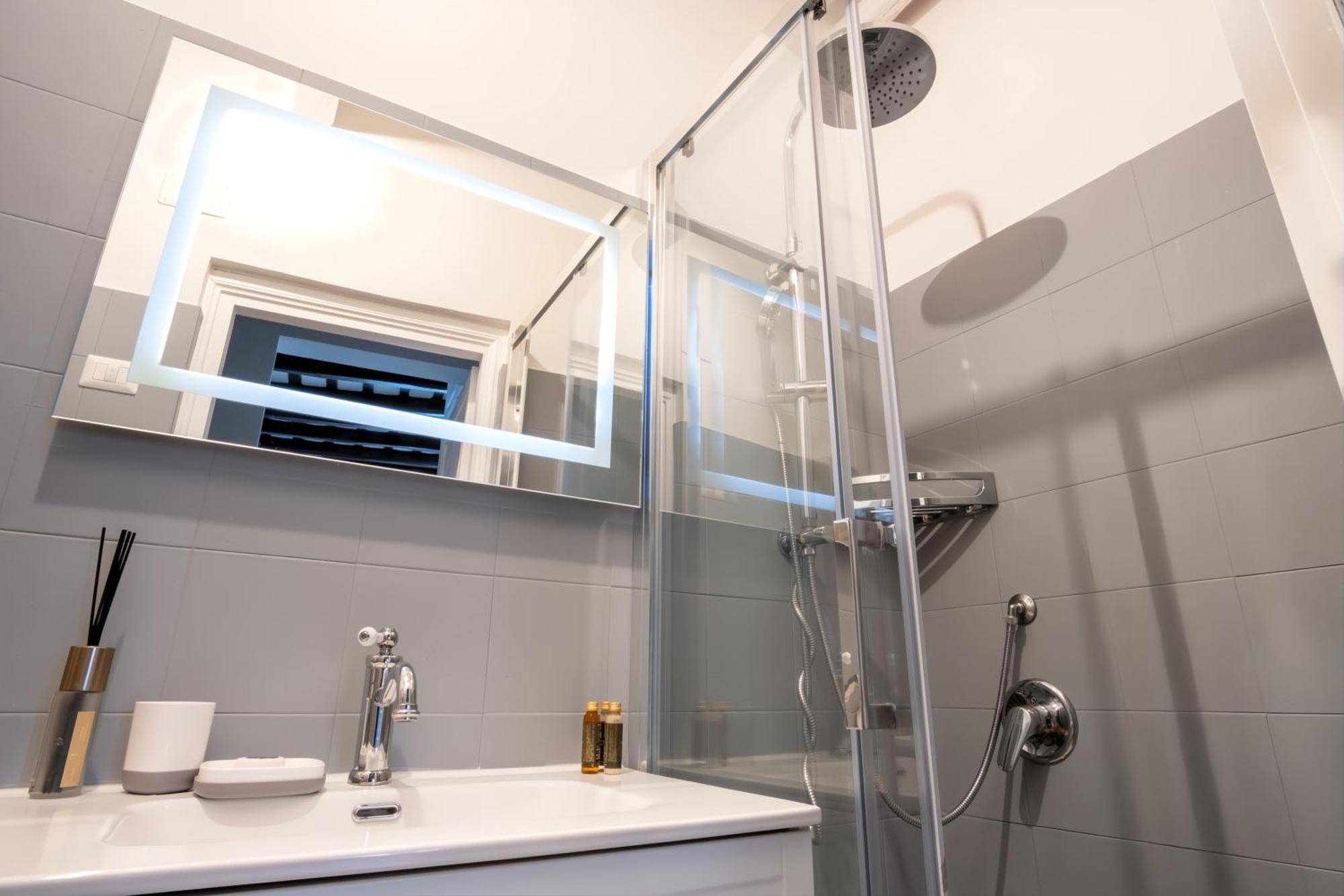 Elegantis Trevi - Just 50m From Trevi Fountain