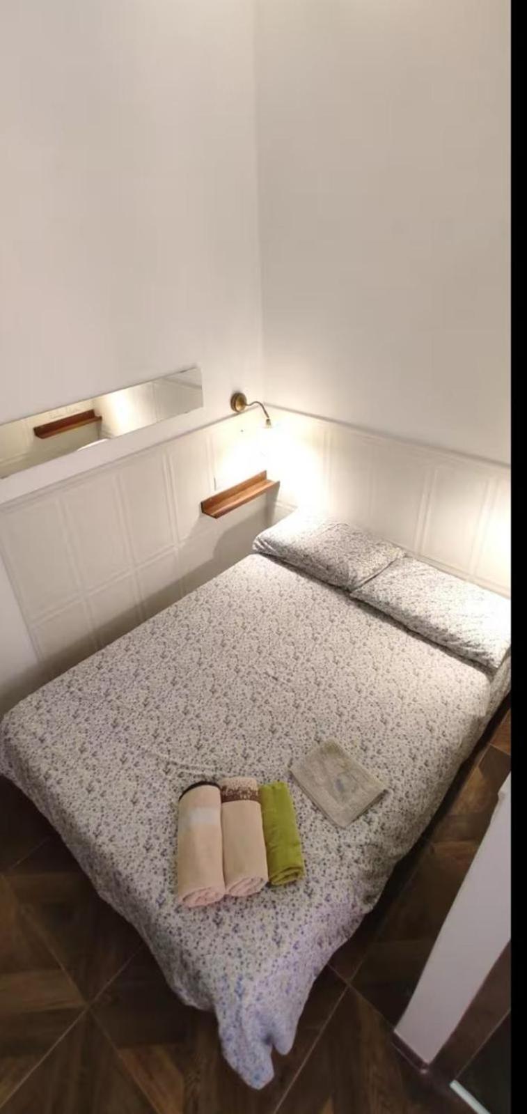 Versailles Deluxe Homestay Rome