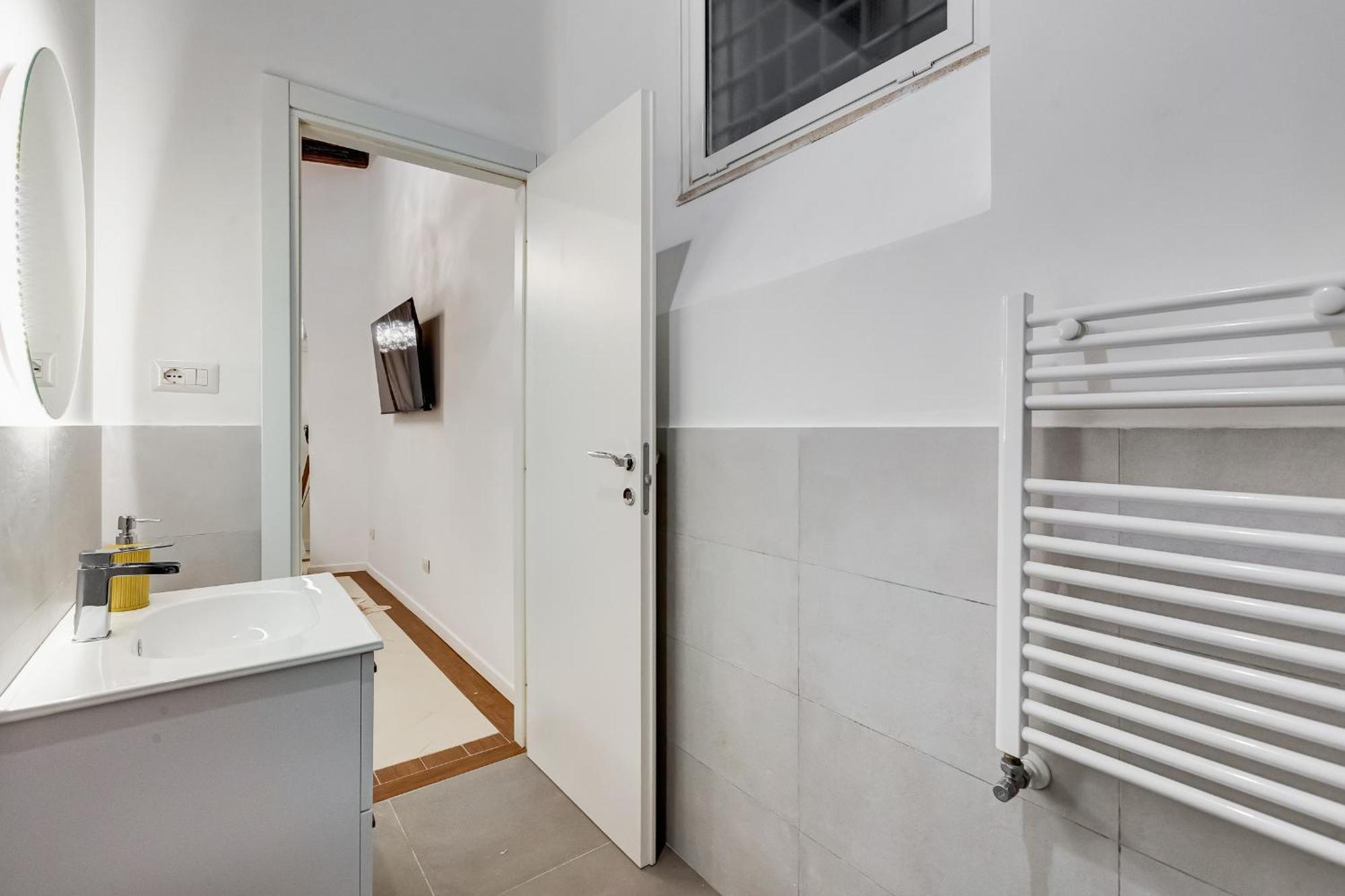 New Roman Apartment - Rome Dream Home Apartment