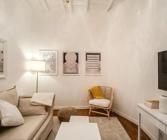 Apartment Panteon