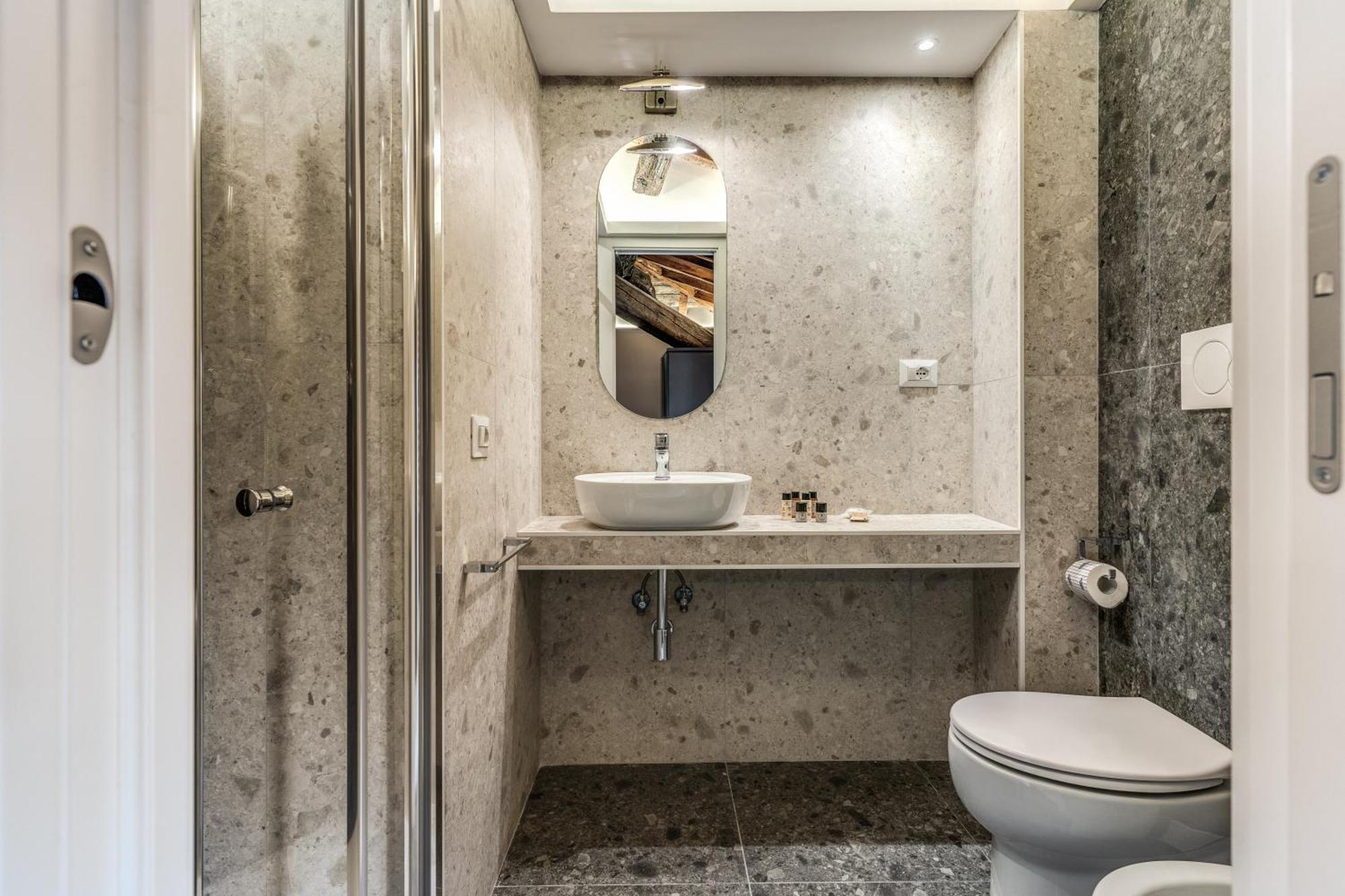 Apartment Palazzo Ottavia - La Maison D'art Collection