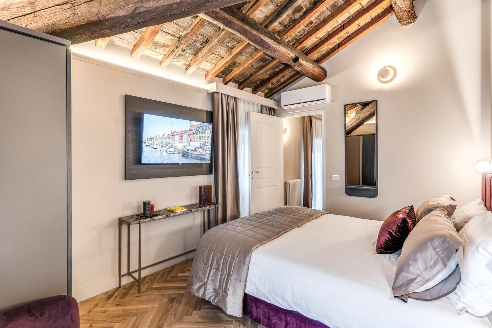 Palazzo Ottavia - La Maison D'art Collection Apartment *