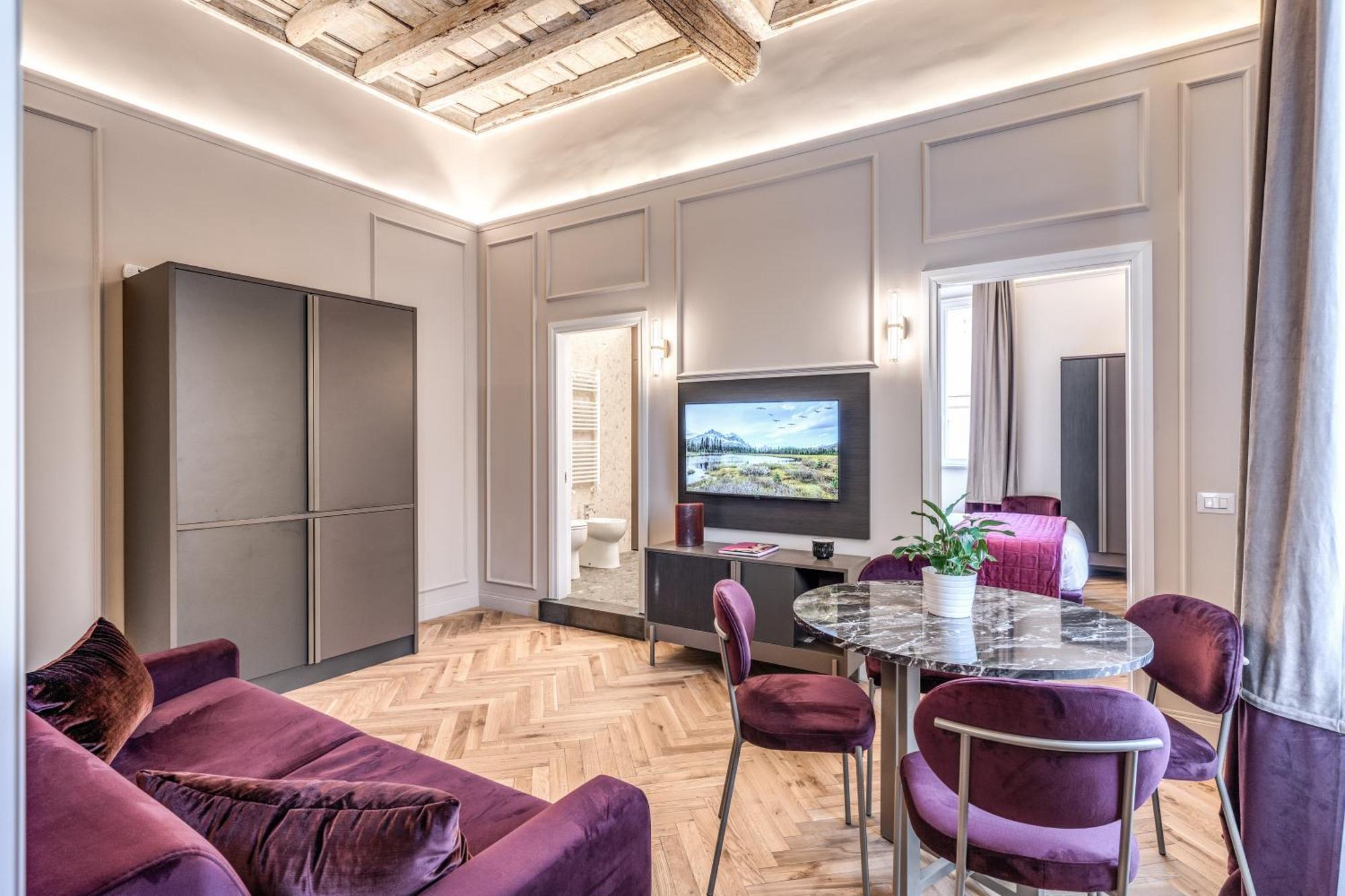 Apartment Palazzo Ottavia - La Maison D'art Collection Rome