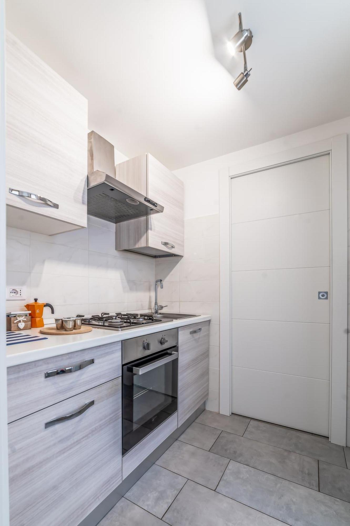 Benedetta Flat - Metropigneto & Tram - Free Wi-fi
