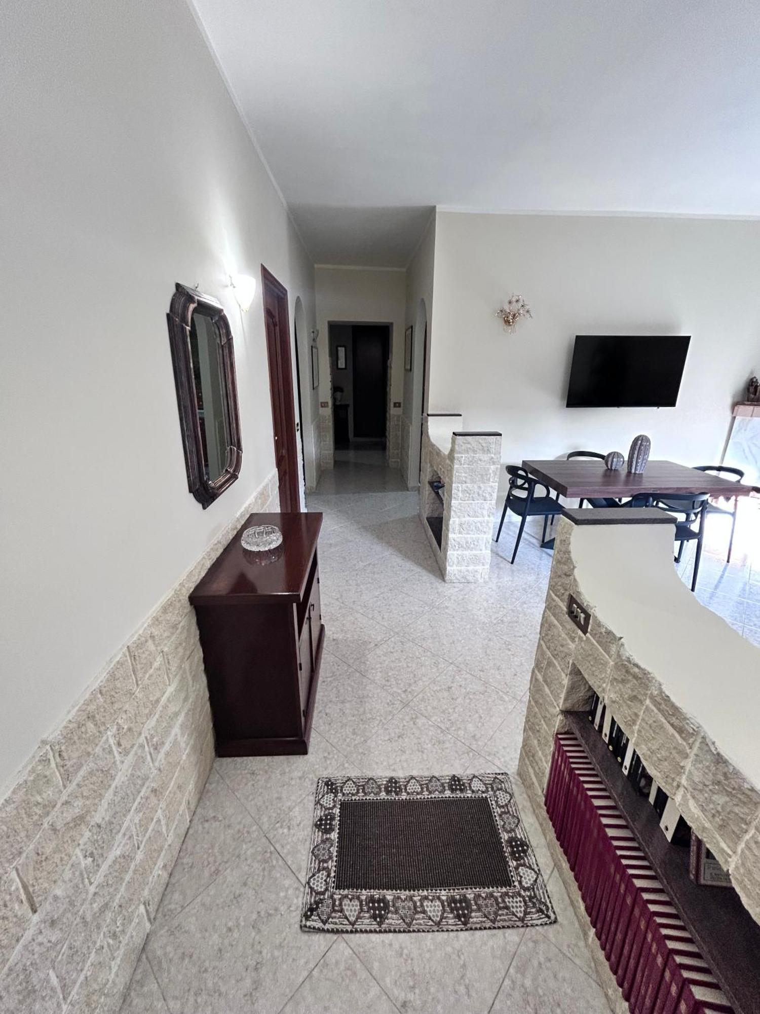 Realty Company Arenula * Rome