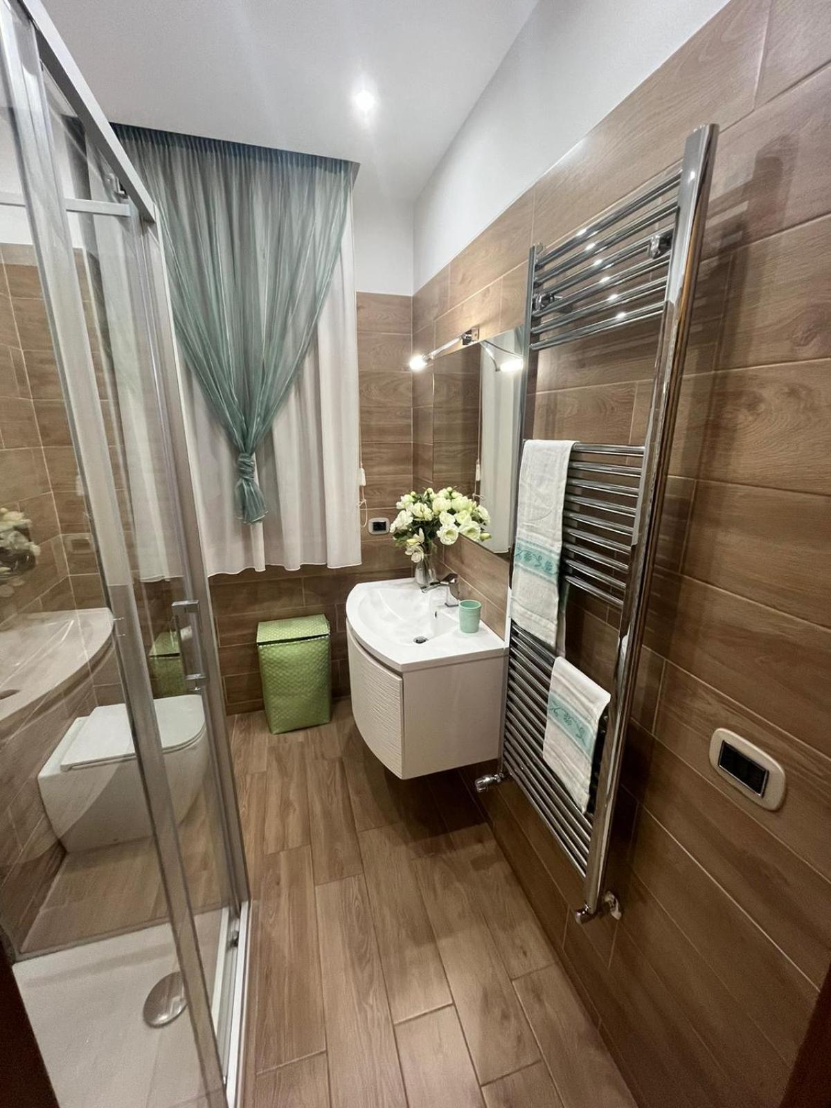 Realty Company Arenula