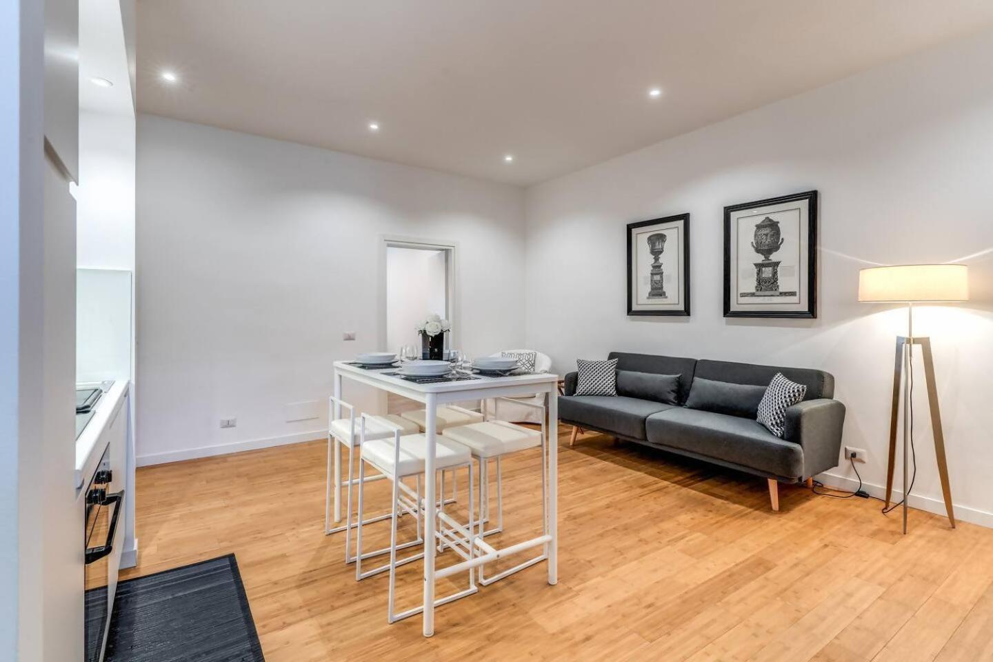 Charming Flat By The Vatican Apartment