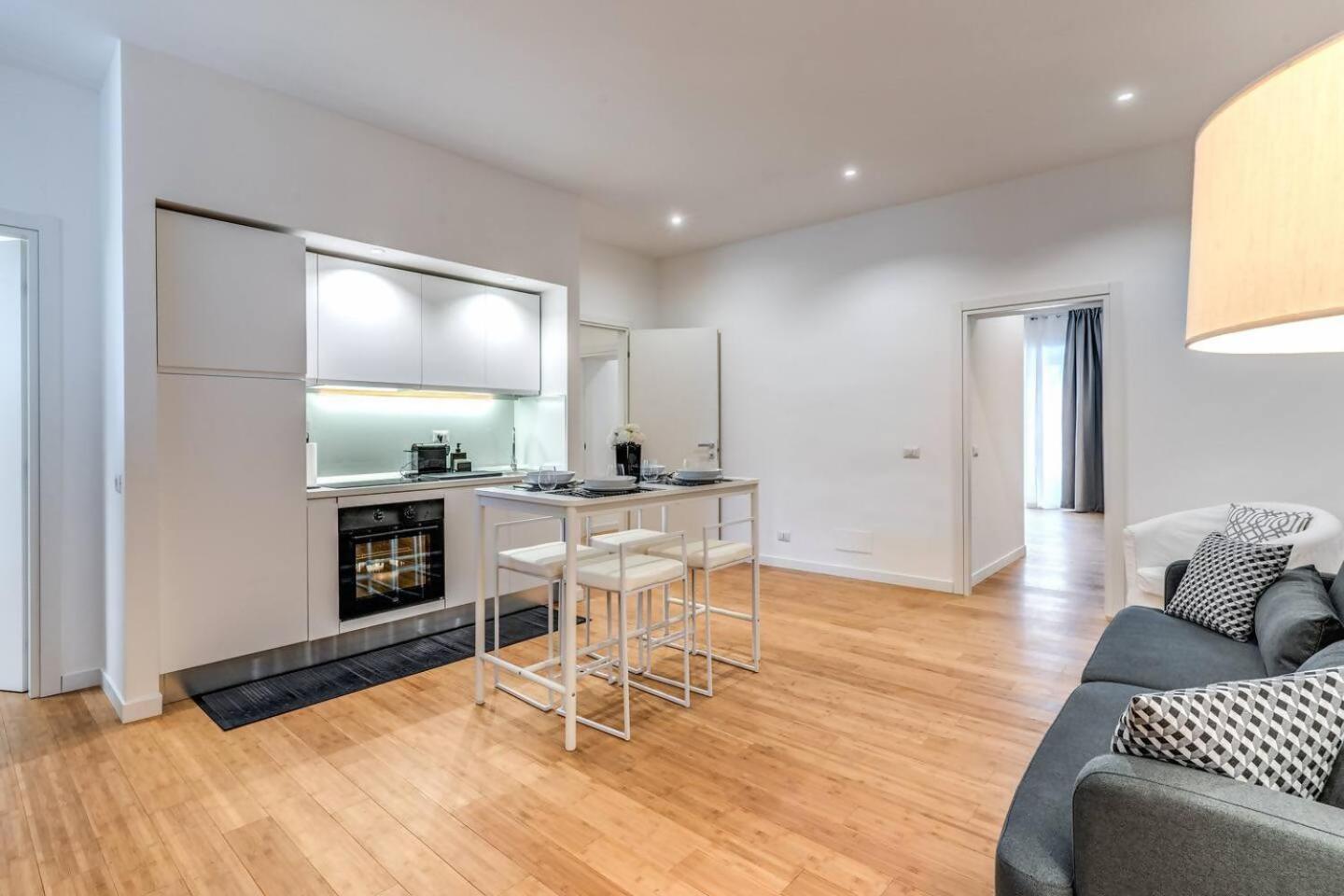 Charming Flat By The Vatican Apartment
