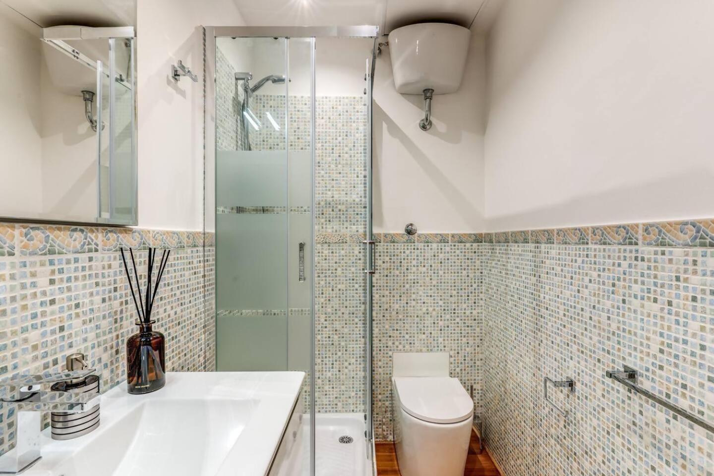 Charming Flat By The Vatican Apartment *