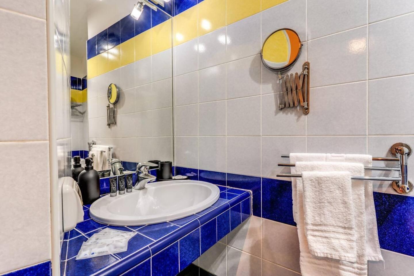 Splendid Flat On The Tiber River Roma