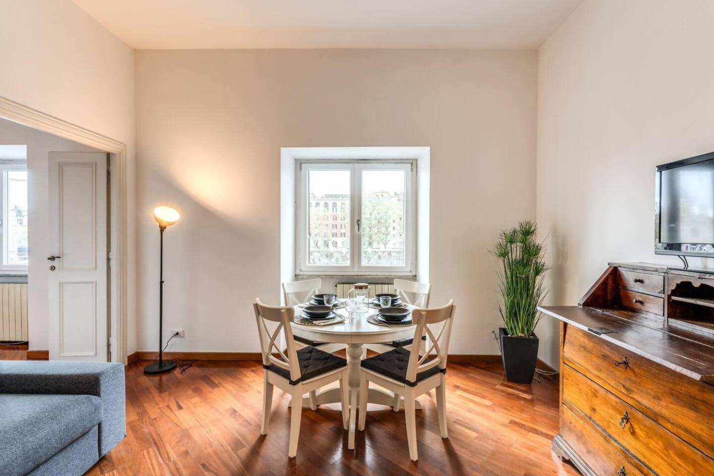 Splendid Flat On The Tiber River * Roma