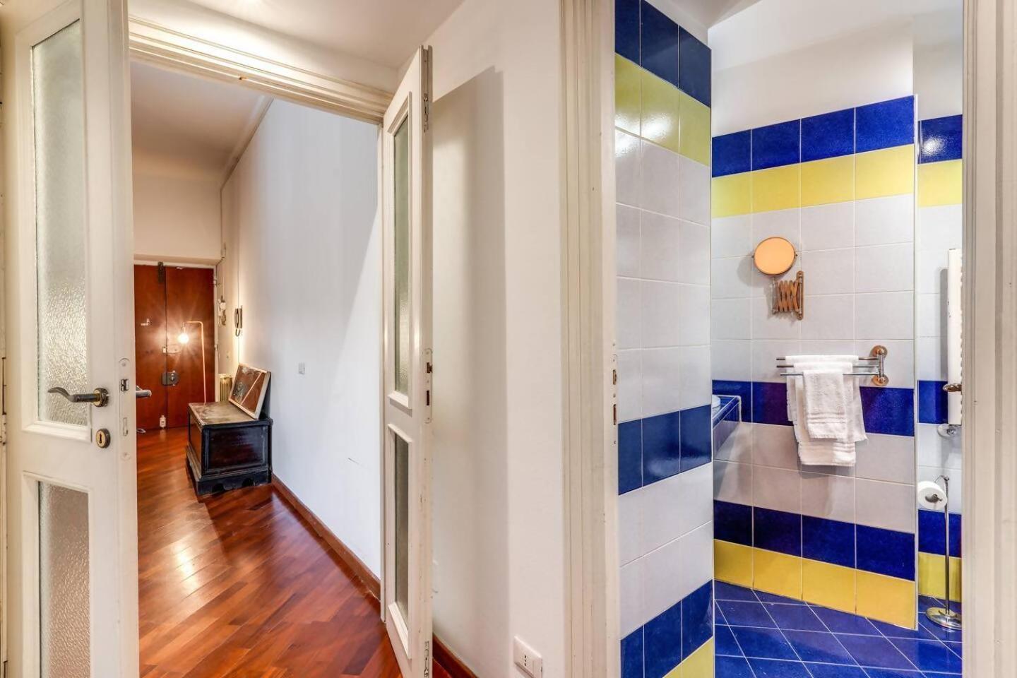 Splendid Flat On The Tiber River *