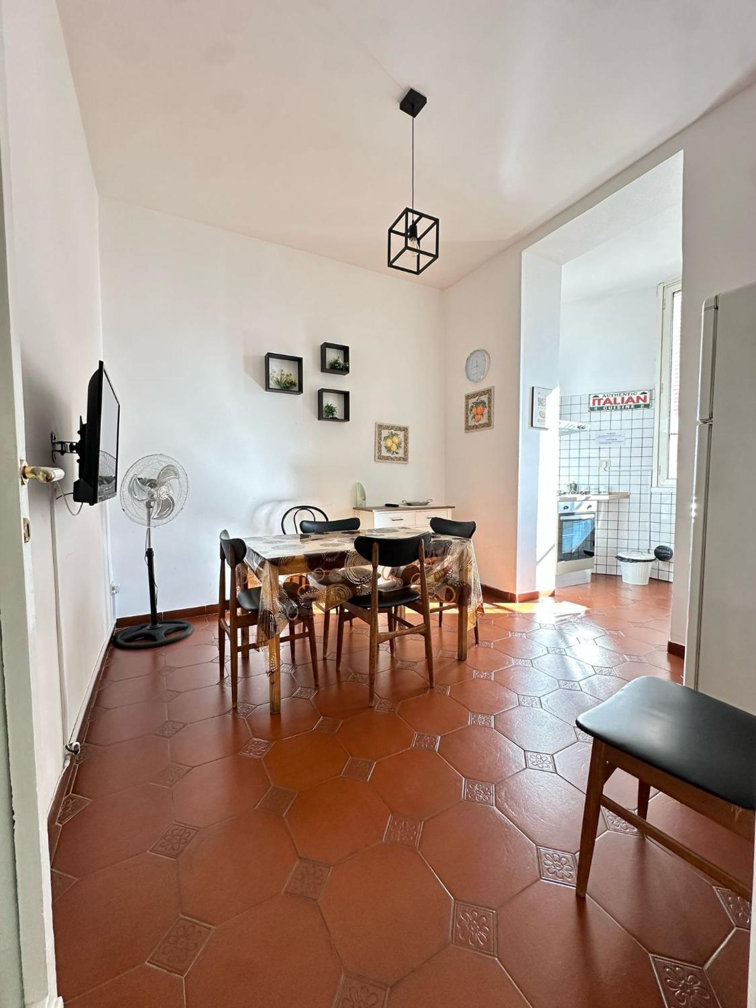 Trastevere Rome's Heart Charming & Cozy 3 Apartment