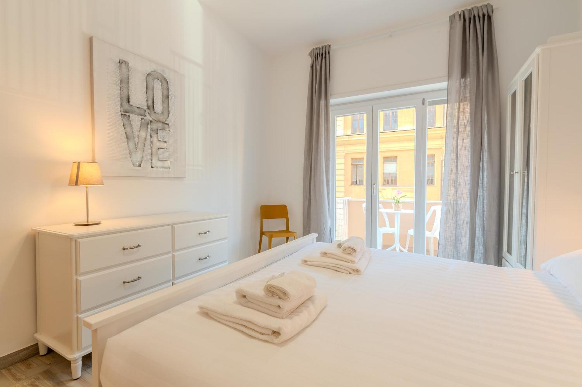 Maria Magdalena Saint Peter's Apartment Rome