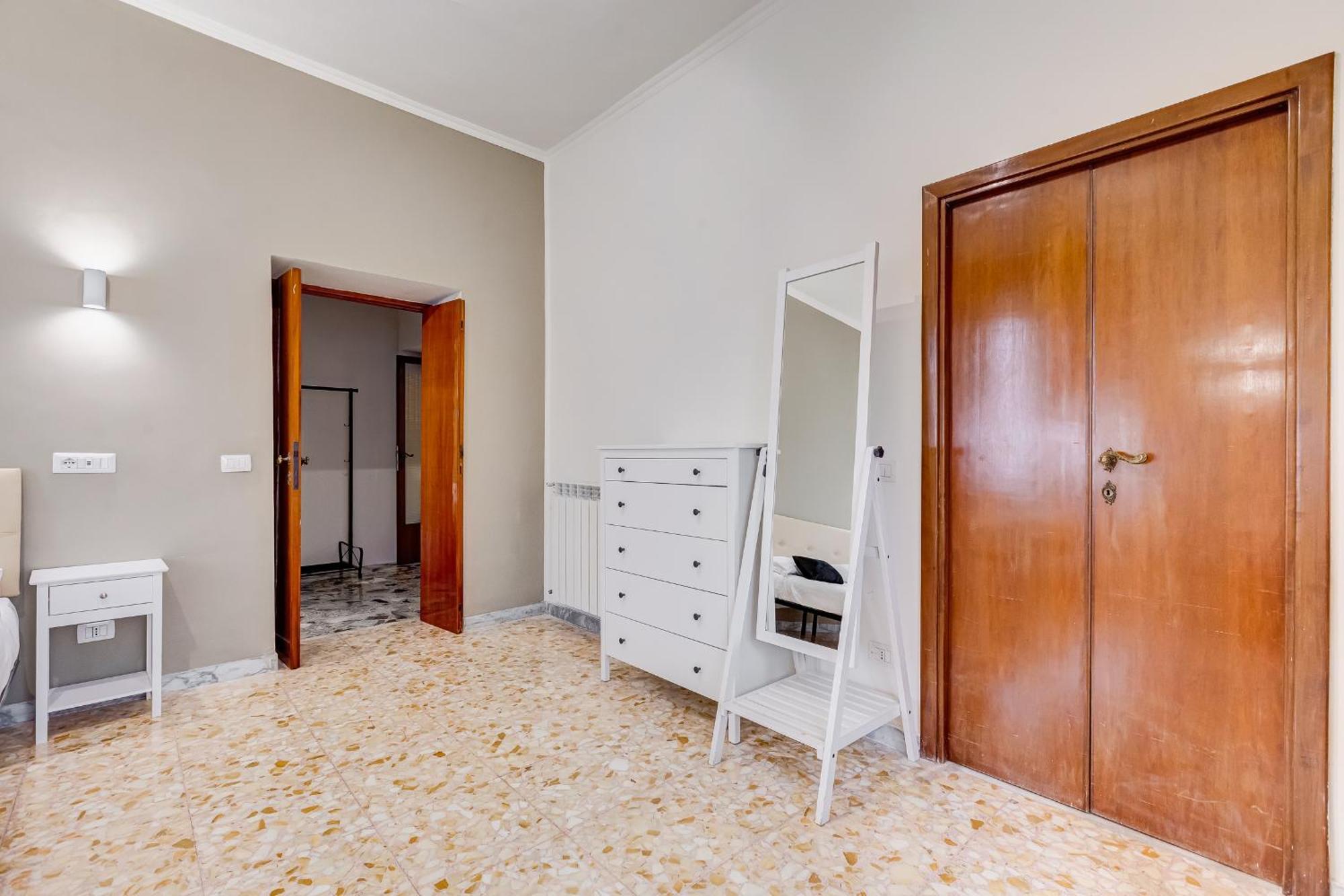 Vivilo Collection - San Vito View - 3 Bdr 2 Baths Apartment Rome