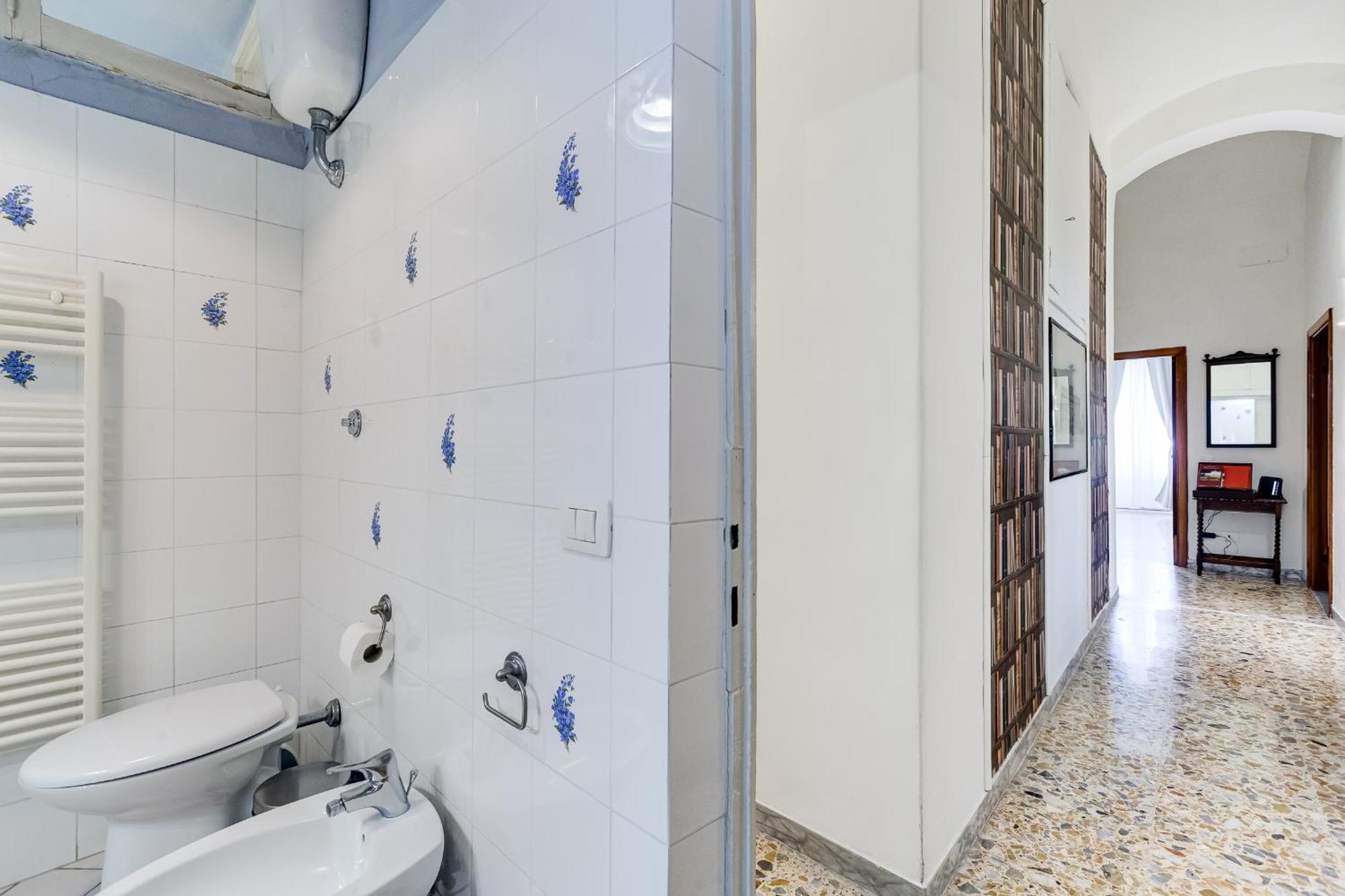 Vivilo Collection - San Vito View - 3 Bdr 2 Baths * Rome