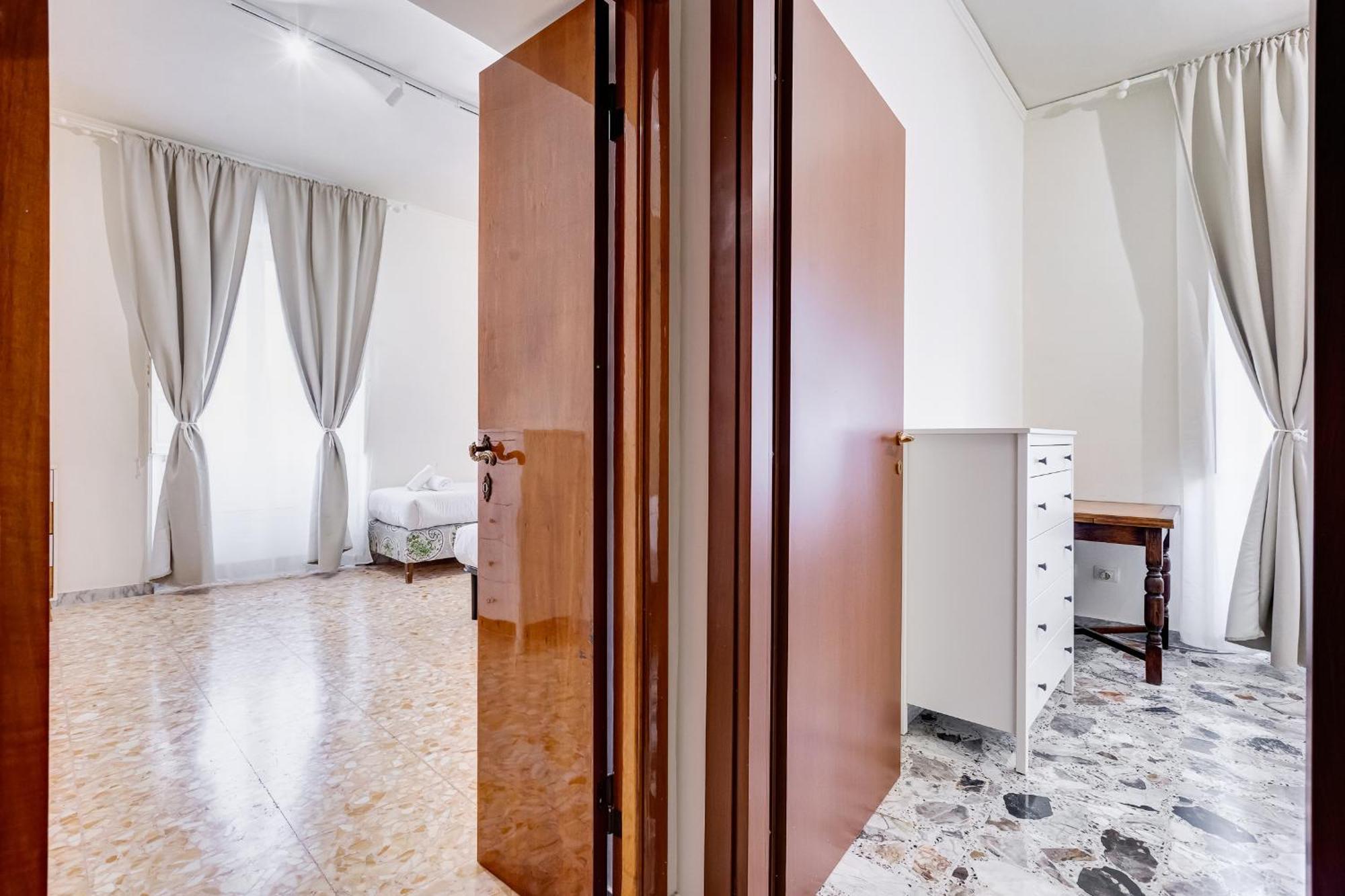 Vivilo Collection - San Vito View - 3 Bdr 2 Baths Apartment