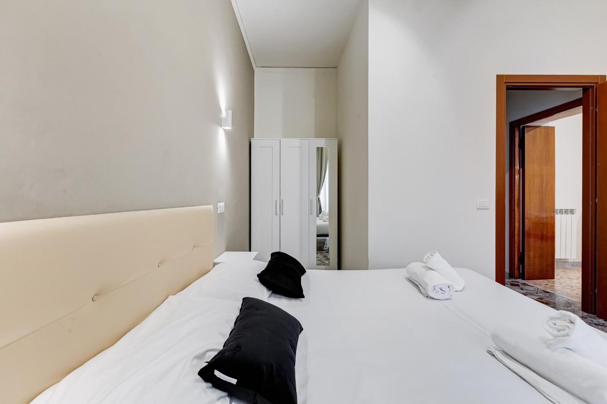 Vivilo Collection - San Vito View - 3 Bdr 2 Baths Rome