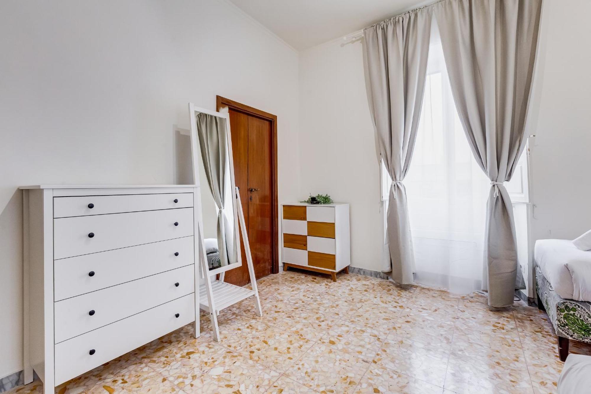 Vivilo Collection - San Vito View - 3 Bdr 2 Baths Apartment
