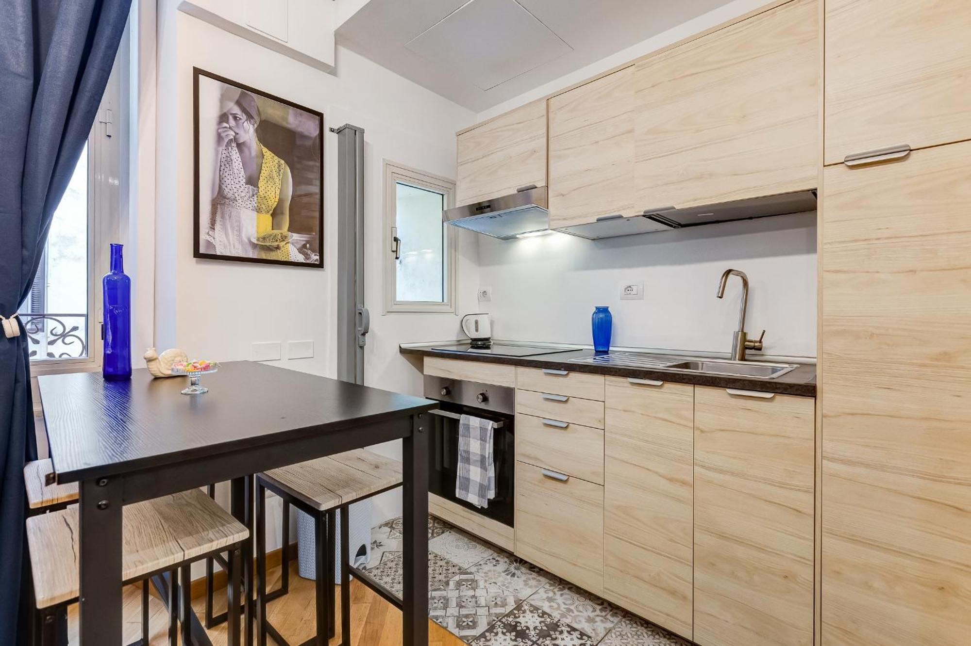 Apartment Vivilo Collection - Marche 54 4bdr - Close To Via Veneto Rome